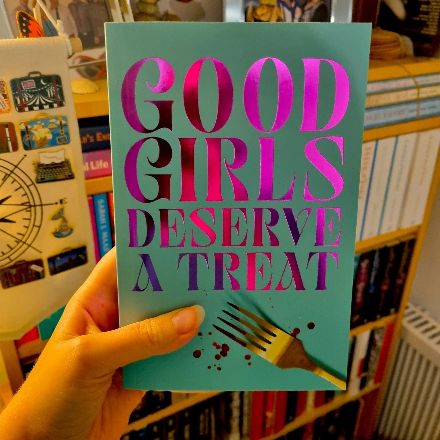 What are you currently reading?

I have started Part 2 of 'Kingdom of Ash for the podcast and am also listening to 'Girl Dinner' by Olive Blake. My total for the year so far is 32 books - can I get to 35, do you think?

#bookstagram #bookstagrammer #