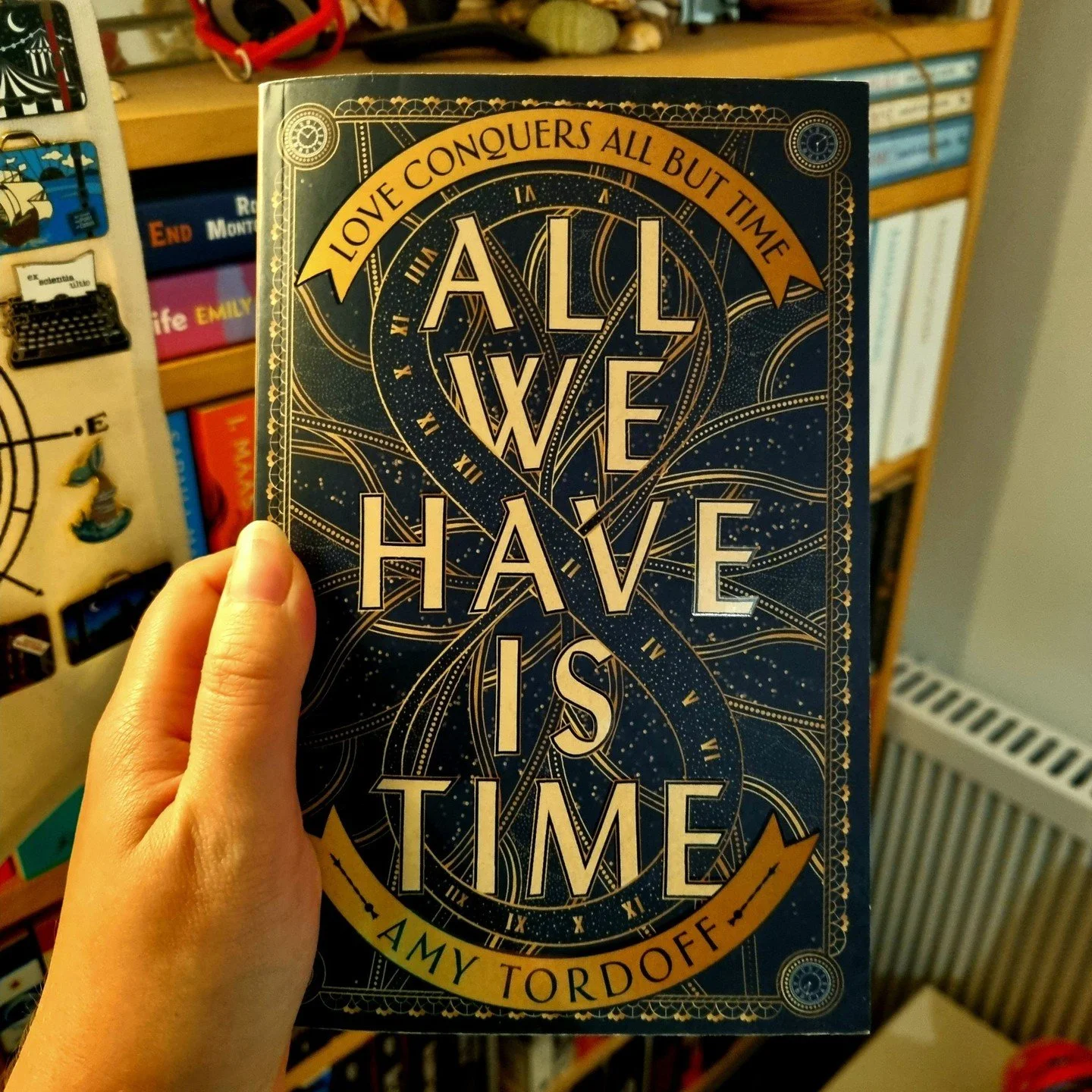 What are you currently reading?

Reading/listening has been slow but I'm hoping to finish at least one more book. It will probably be 'Kingdom of Ash' - my year-long re-reading journey with my dear friend Maria <3

#bookstagram #bookstagrammer #bo