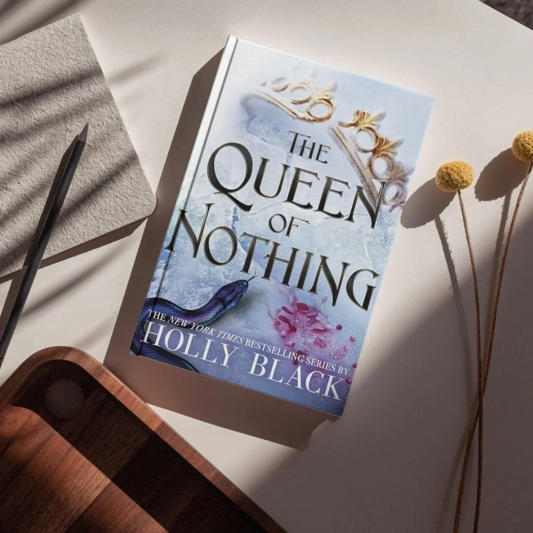 For this week's Bookish Thoughts, it's time to round off The Folks of the Air trilogy and to talk about 'The Wicked King' by Holly Black.

📚 Thoughts

War is brewing in Elfhame as the King's rule is contested, forcing Jude to once again decide where
