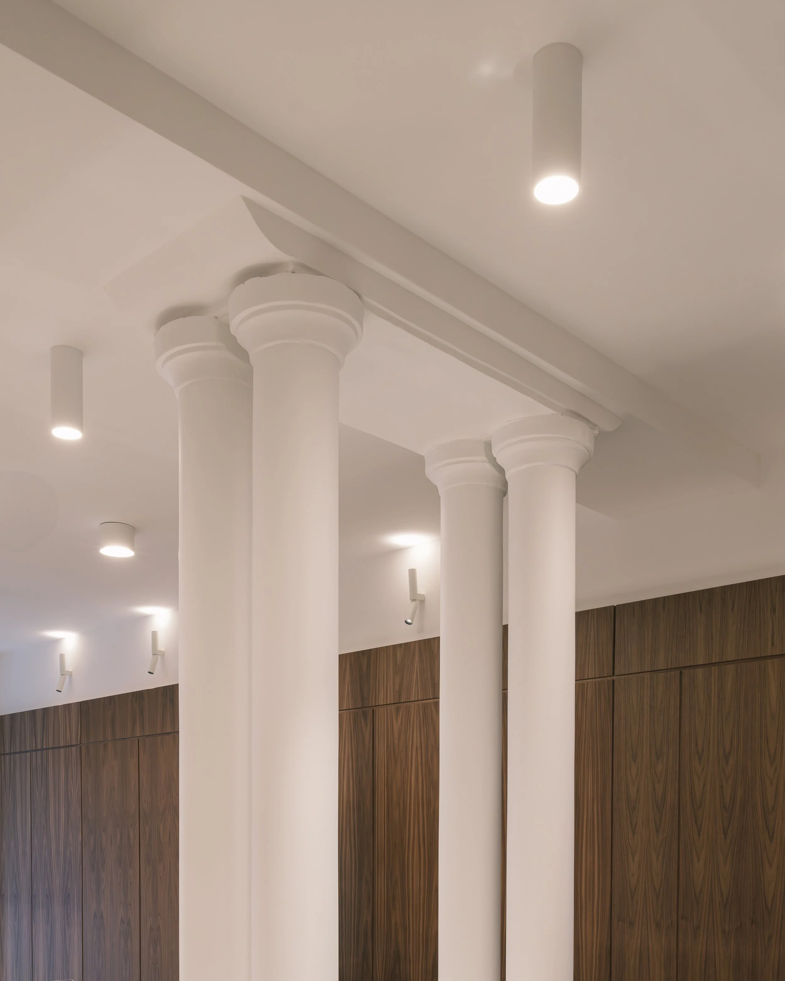 PARIES LIGHT -12.jpg