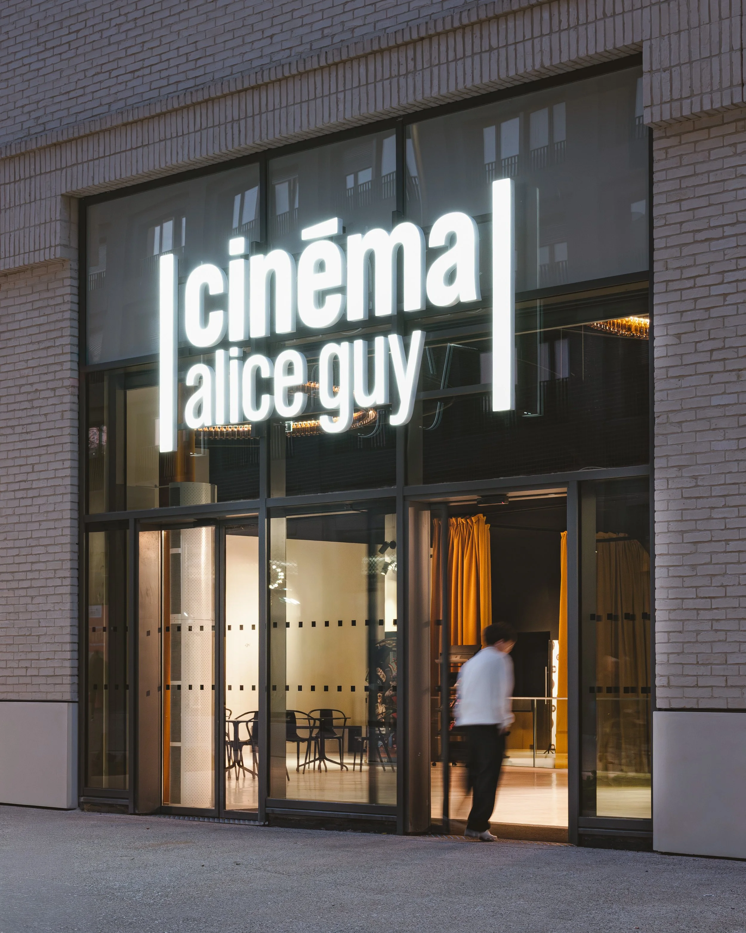 HA BOBIGNY LIGHT © FLORIAN BOUZIGES-1.jpg
