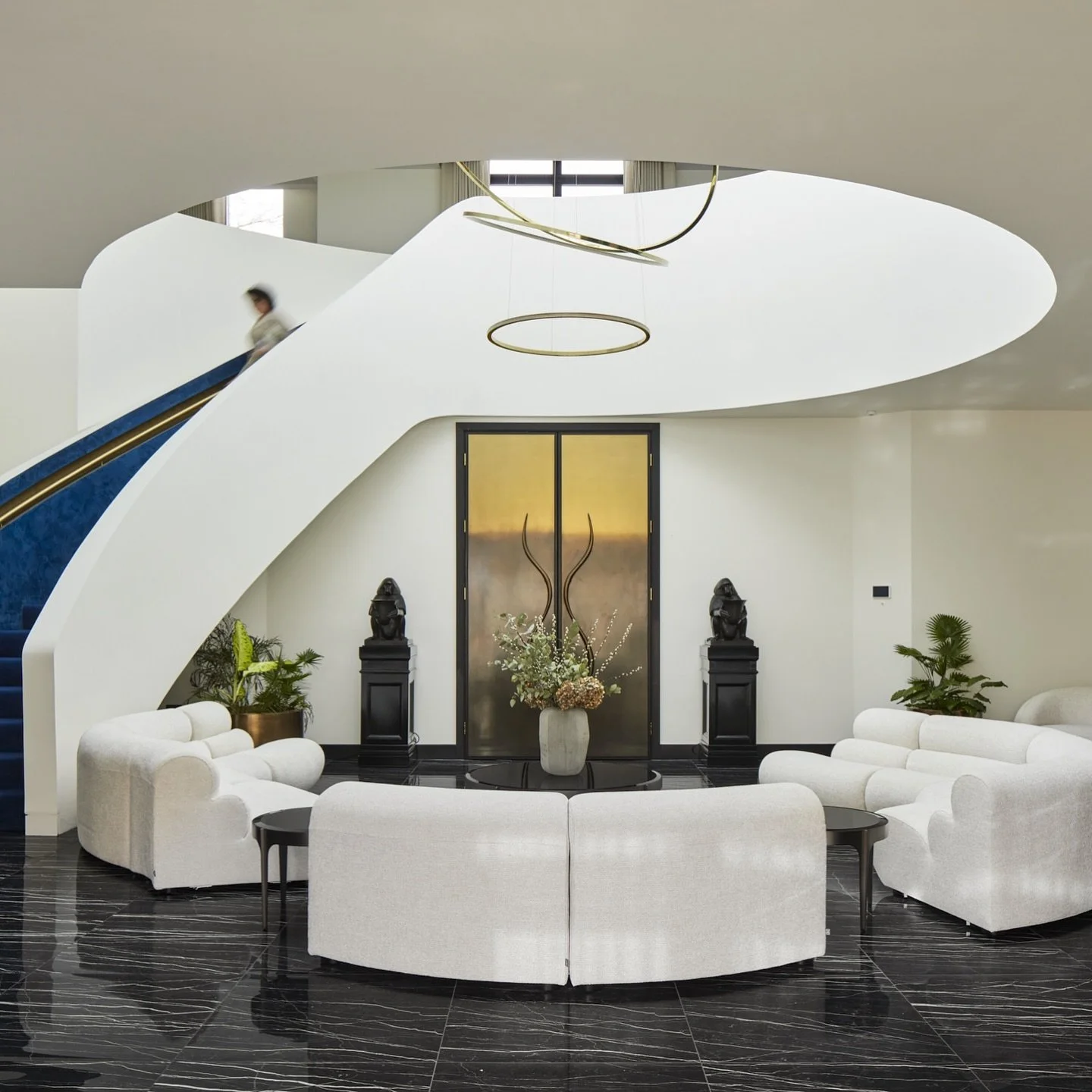 Project - Open Skies

Our three metre tall feature doors finished in a bespoke brass liquid metal for this 22,000 sq/ft residence in Cambridgeshire, blending bold and contemporary aesthetics set against a serene countryside backdrop. 

@renatadrumond