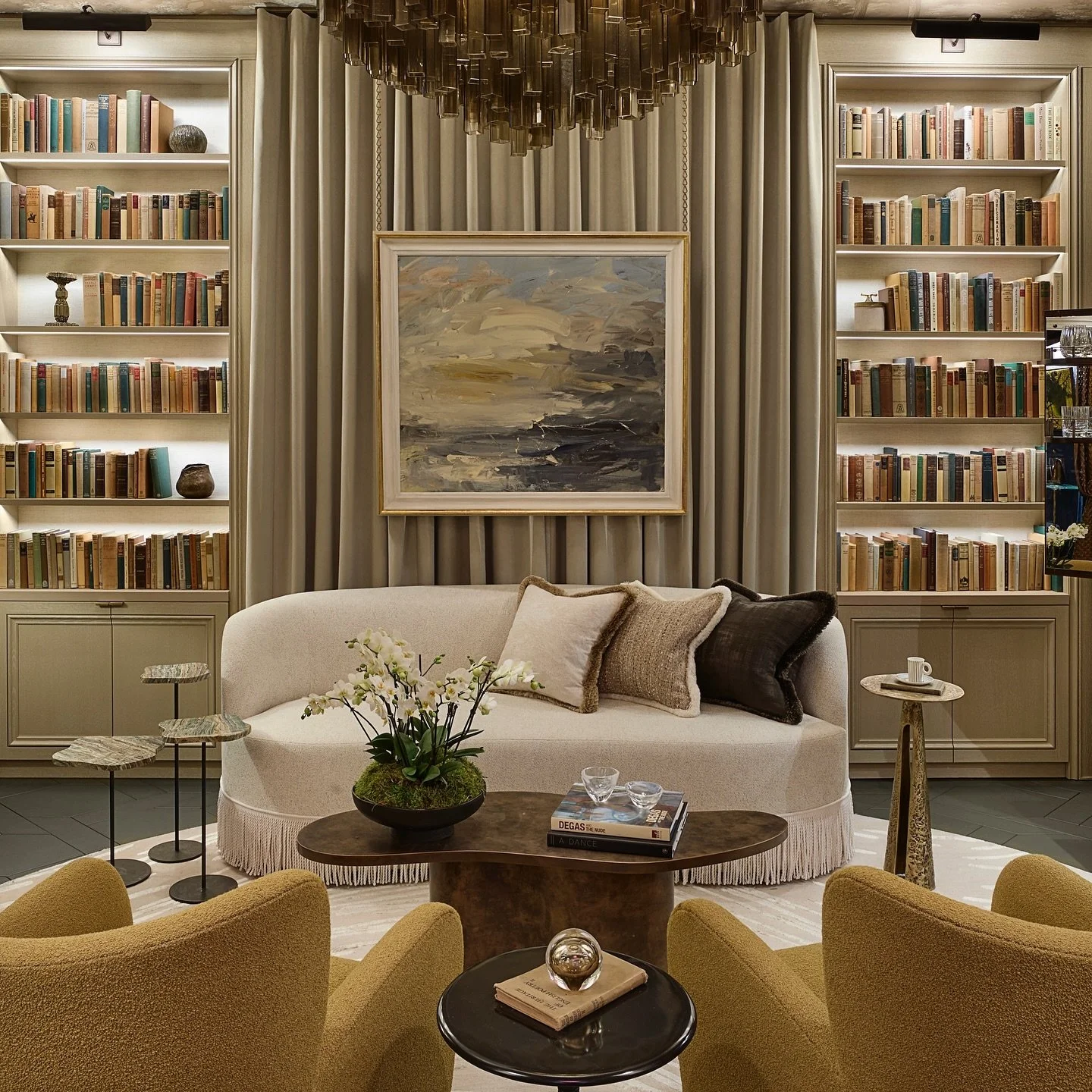 - ANTIQUE BRONZE COFFEE TABLE - 

Our Bronze coffee table for the WOW!house exhibition, designed and made in collaboration with @andreabenedettini.

Available to purchase.

📸 @julian_abrams_photo