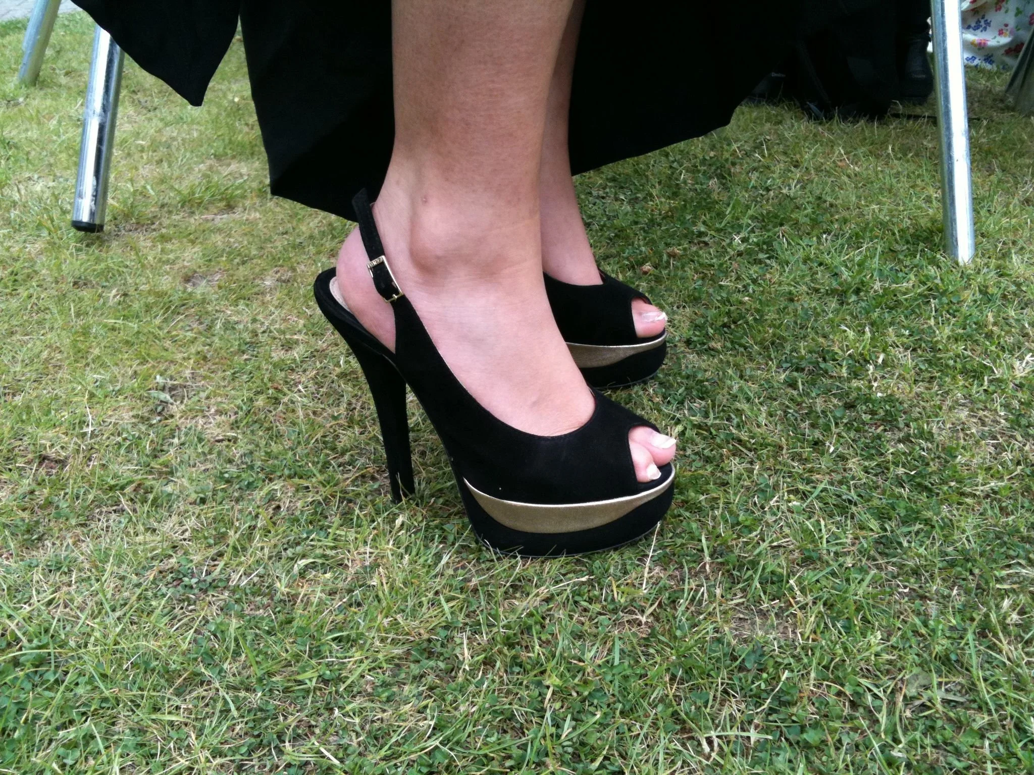 graduate-shoes-4.jpg