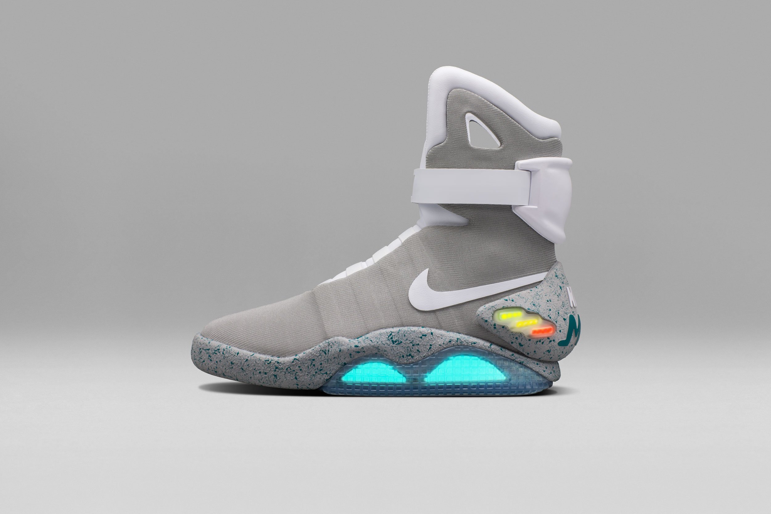 Nike Air Mag, 2015