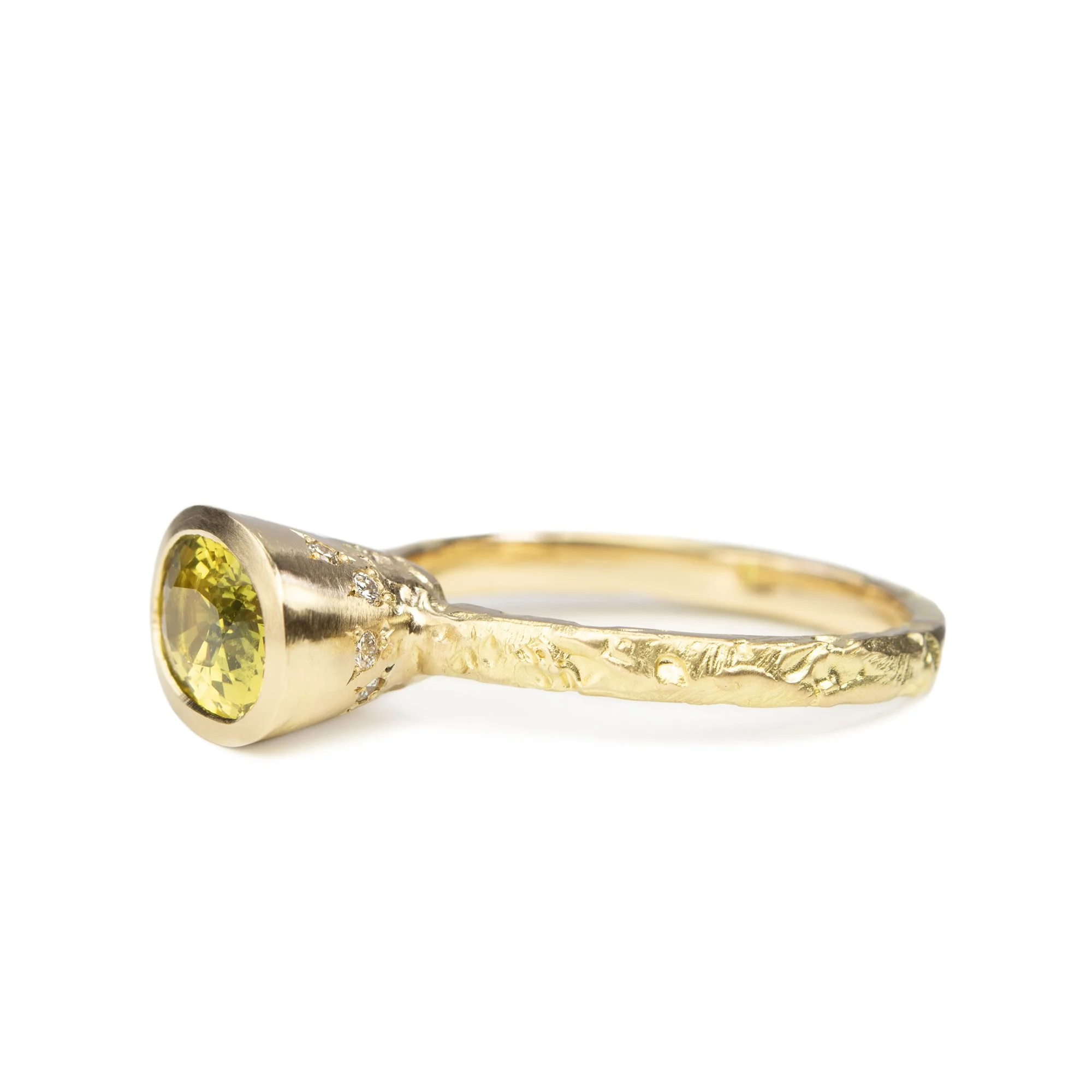 Earthen Chalice Sapphire Ring_2.jpg