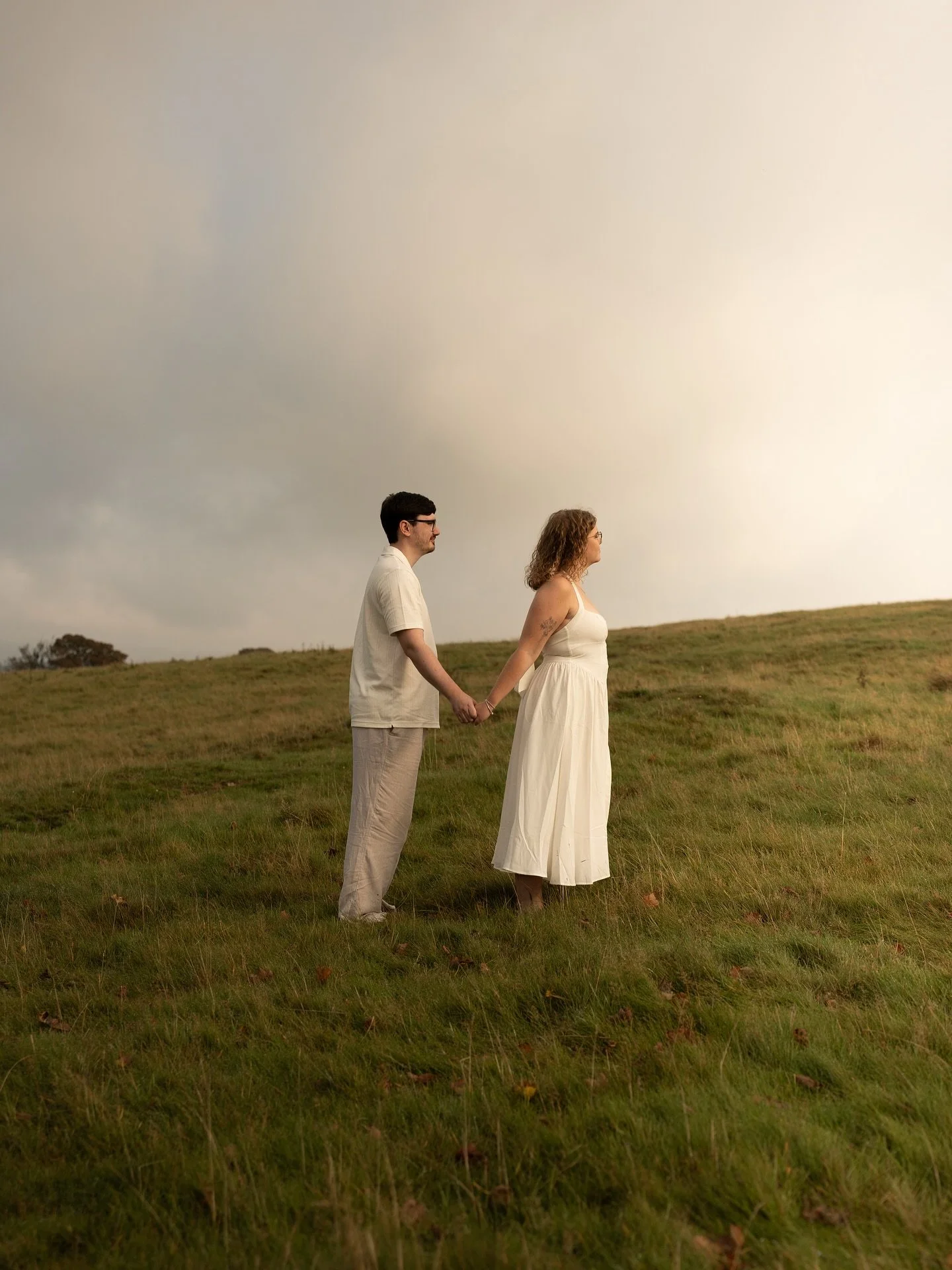 Bethan &amp; James 🤍
(possibly my FAVOURITE shoot yet?🤭) 

#cinematicphotographeruk #engagementphotoshoot #weddingphotographercheshire #ukphotographer #authenticlovemag
