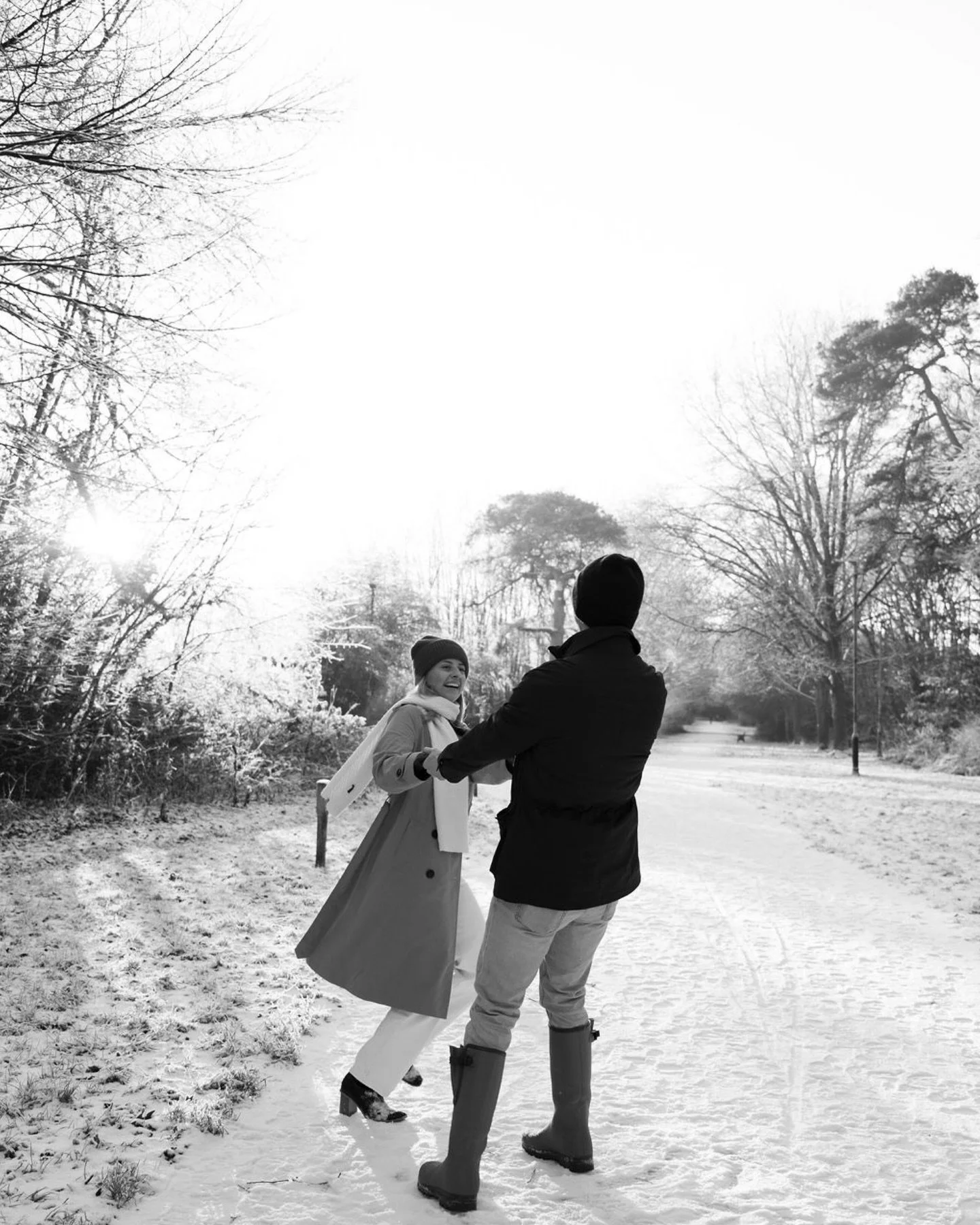 Millie and Tom in a LITERAL winter wonderland 🤍🧣🌲

#couplesphotoshoot #authenticlovemag #weddingphotographernorthwales #northwalesphotographer #cinematicphotographeruk