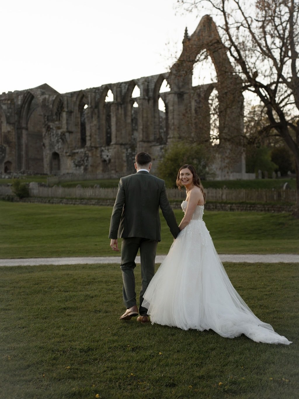 Something I love most about my work? Getting to capture joy. Nothing forced, nothing staged, just happiness in its purest form 🤍 

Associate to @markbamforthphotography 
#cheshireweddingphotographer #chesterphotographer #tithebarnwedding #northwales
