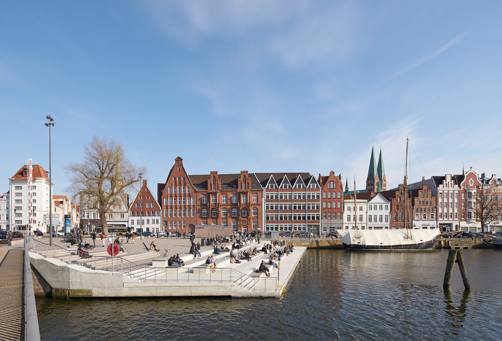 TGP-Drehbrückenplatz-Lübeck_9.jpg