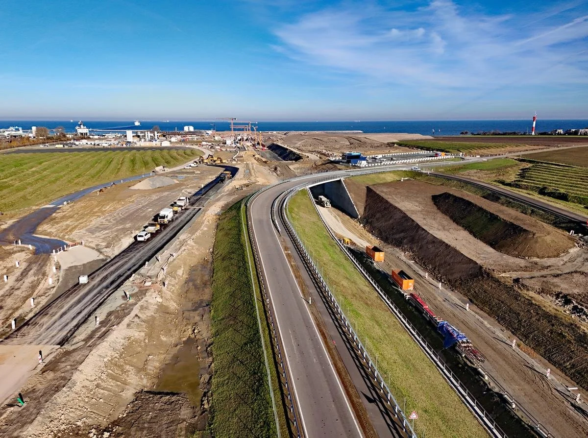  Baustelle auf Fehmarn in Blickrichtung Tunnelportal / November 2025 