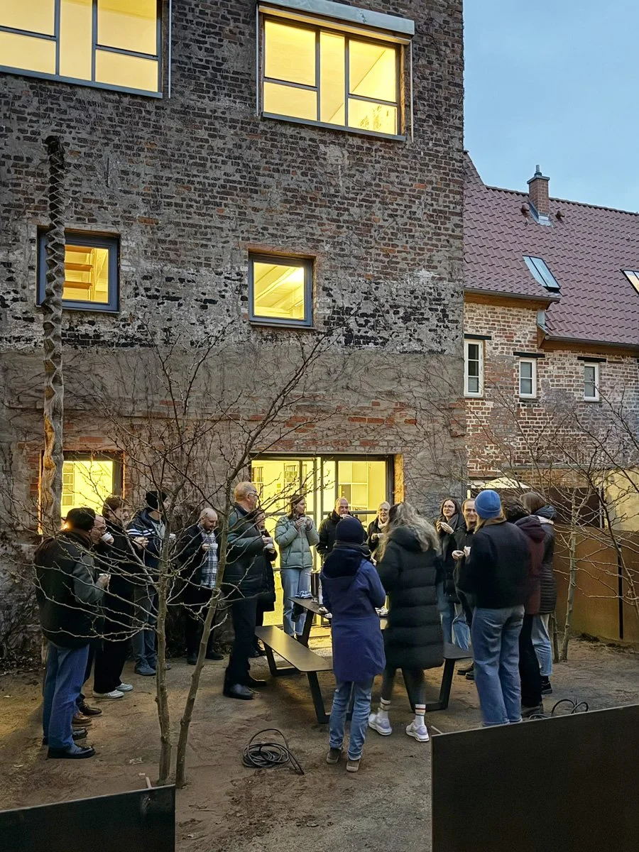 Umgestaltung des Bürogartens