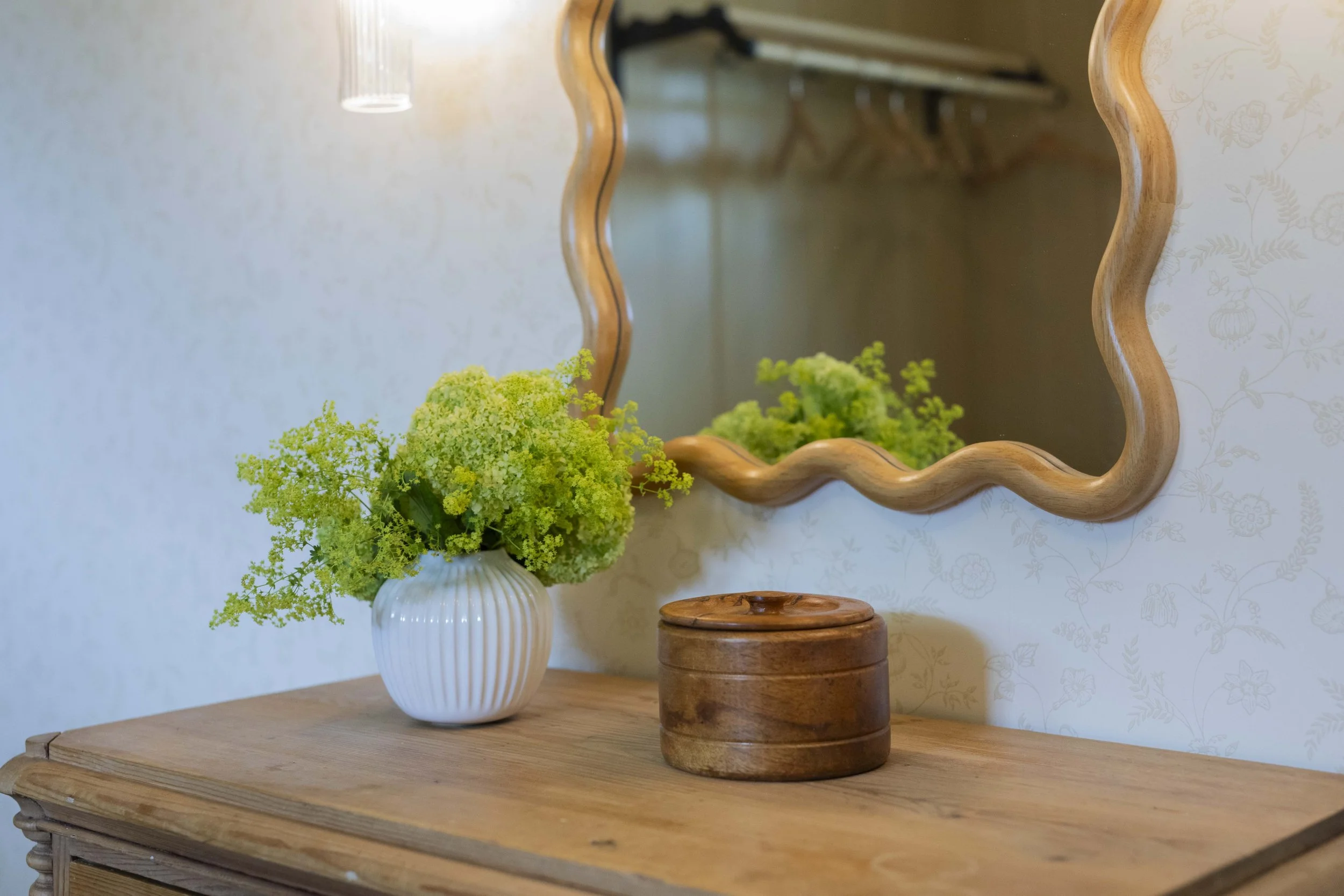 Detaljer i gangen