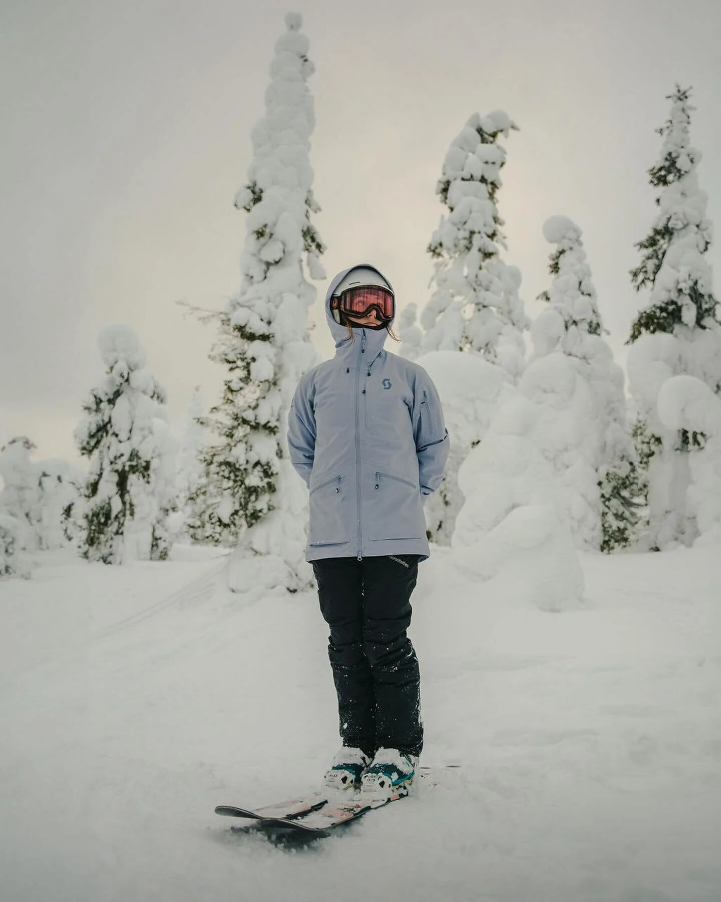 Dreamy laps in what felt like the inside of a snow globe.
#finland #ski