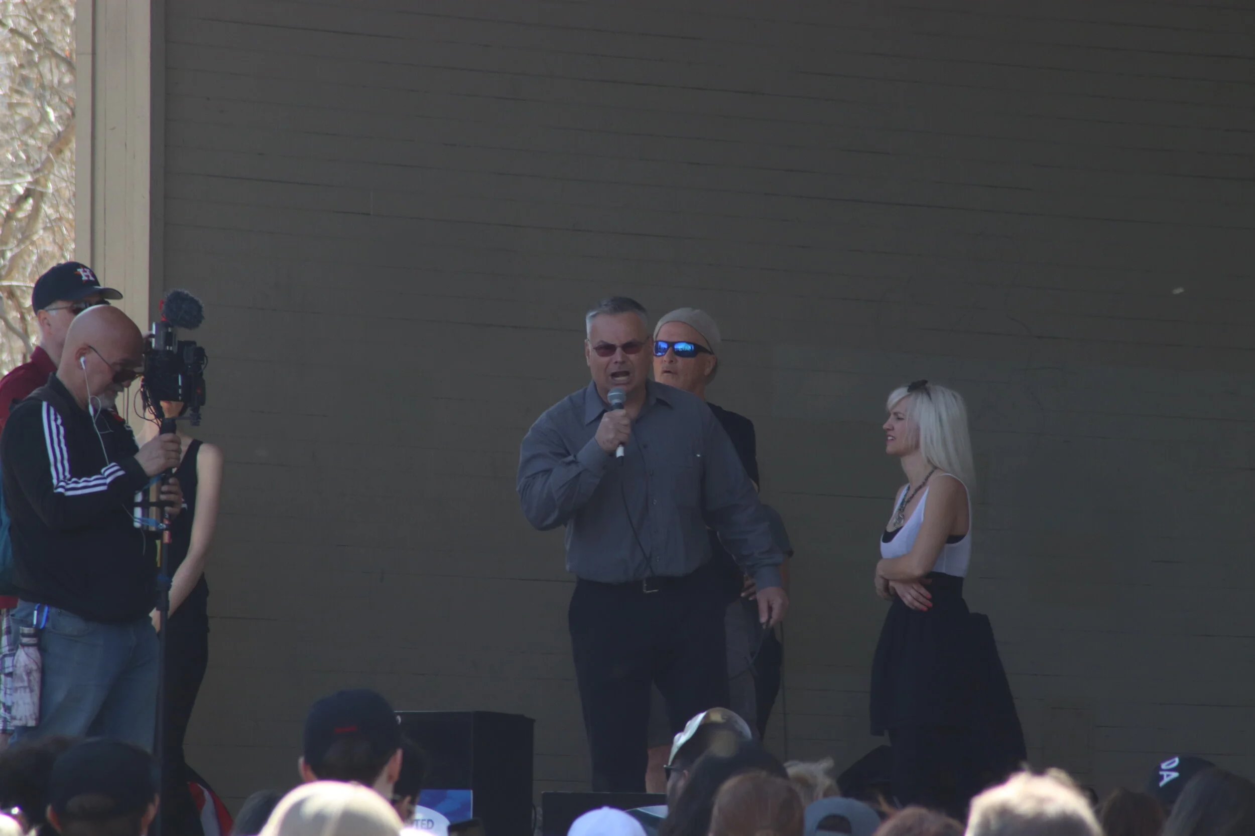 Kevin J. Johnson at the Walk For Freedom Rally in Princes Island Park, Calgary AB on 17/04/2021
