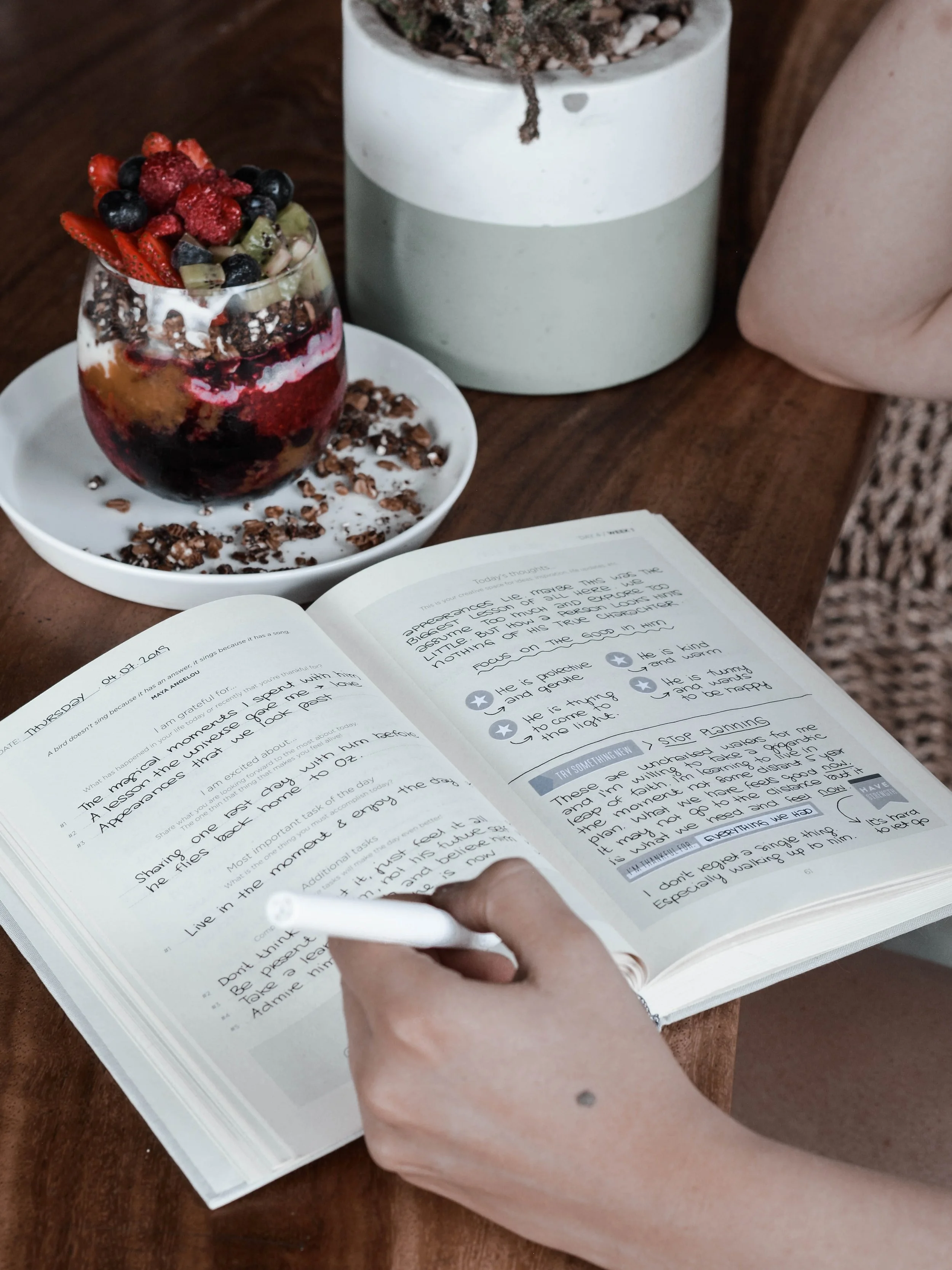 10 Ways to Gently Detox in the New Year