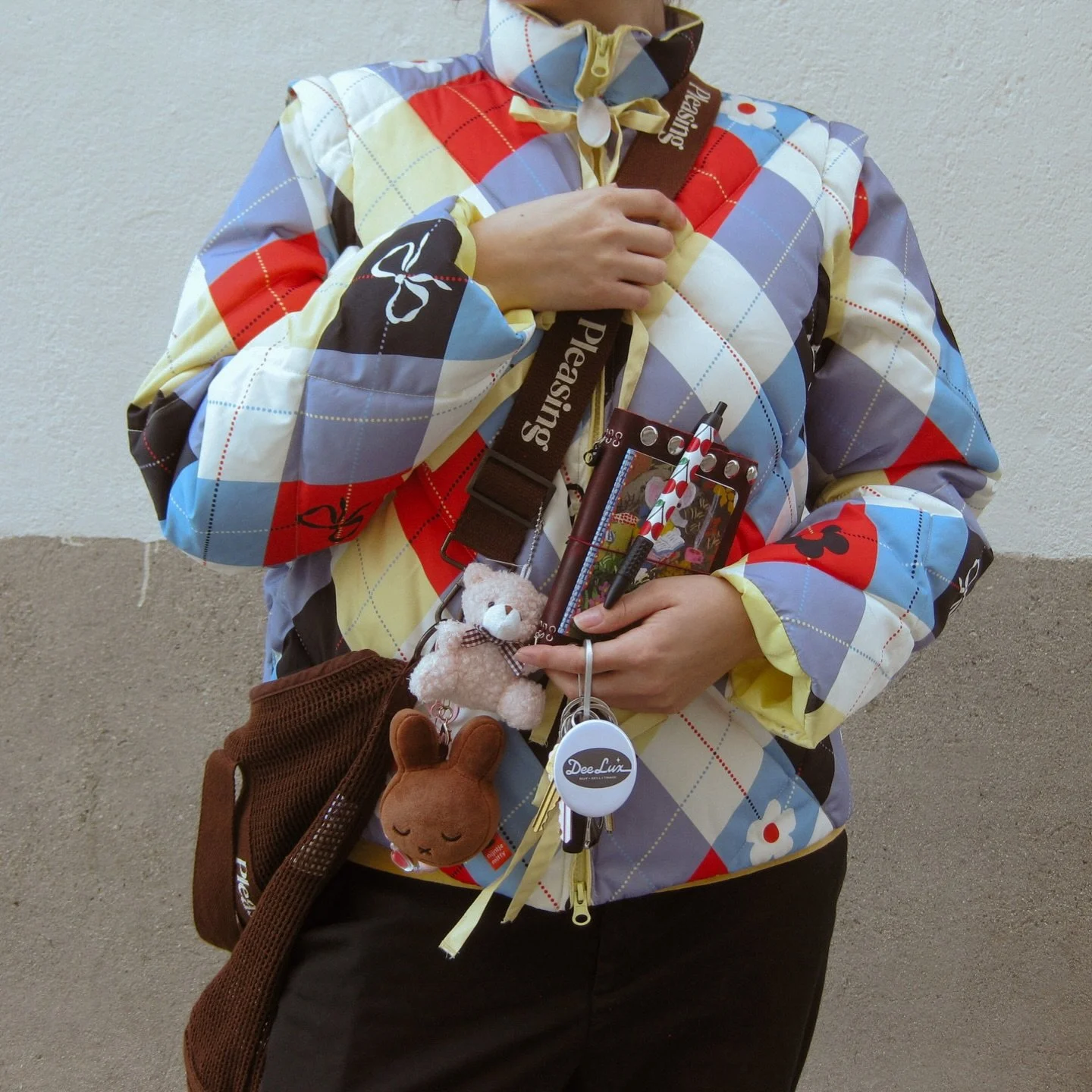 Pop in this weekend for some good finds ☆･*:.｡. .｡.:* #vintagestore #buyselltrade #deelux