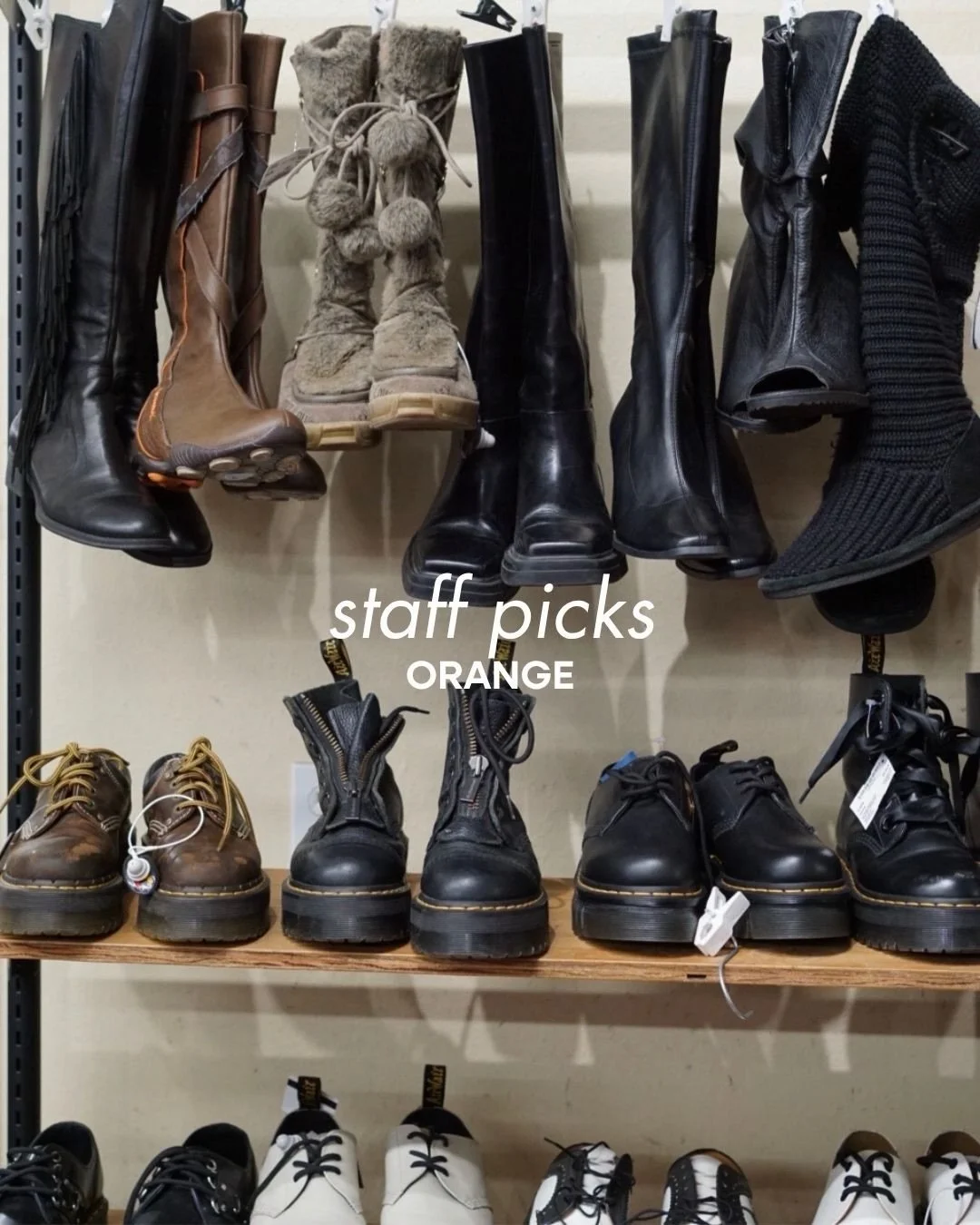 Our Orange team&rsquo;s favorites!

We&rsquo;re loving vibrant colors, florals, graphic bags and a standout shoe😝

#deelux #springfavorites