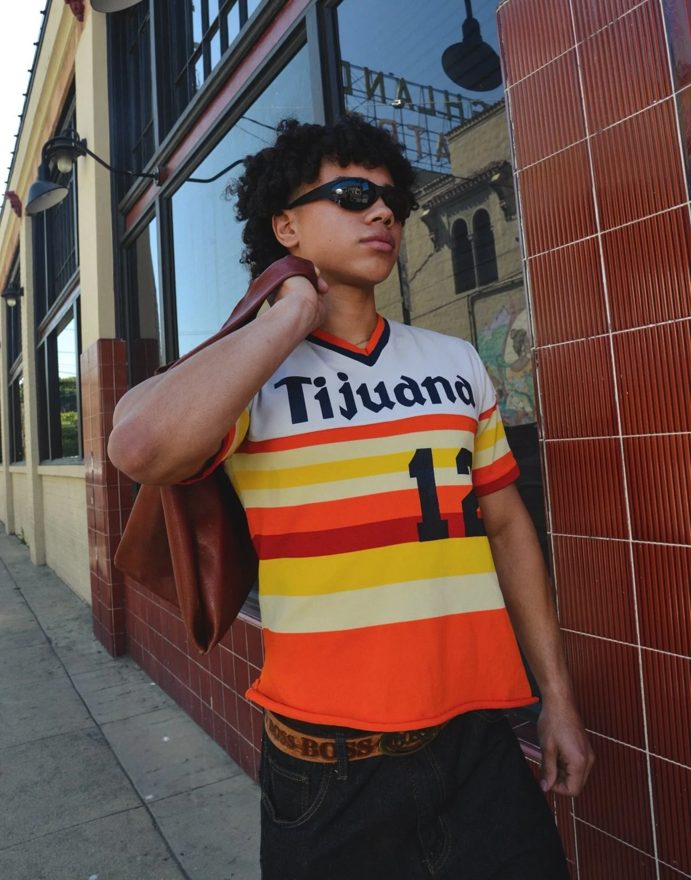Stepping into summer in this vintage Tijuana baseball jersey😎

#summerfashion #vintagejersey #mensfashion #secondhandclothing