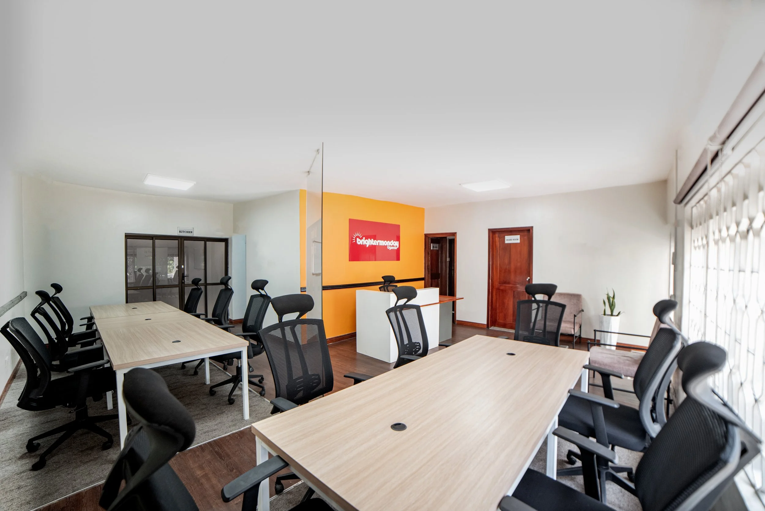 A hot desk office interior design