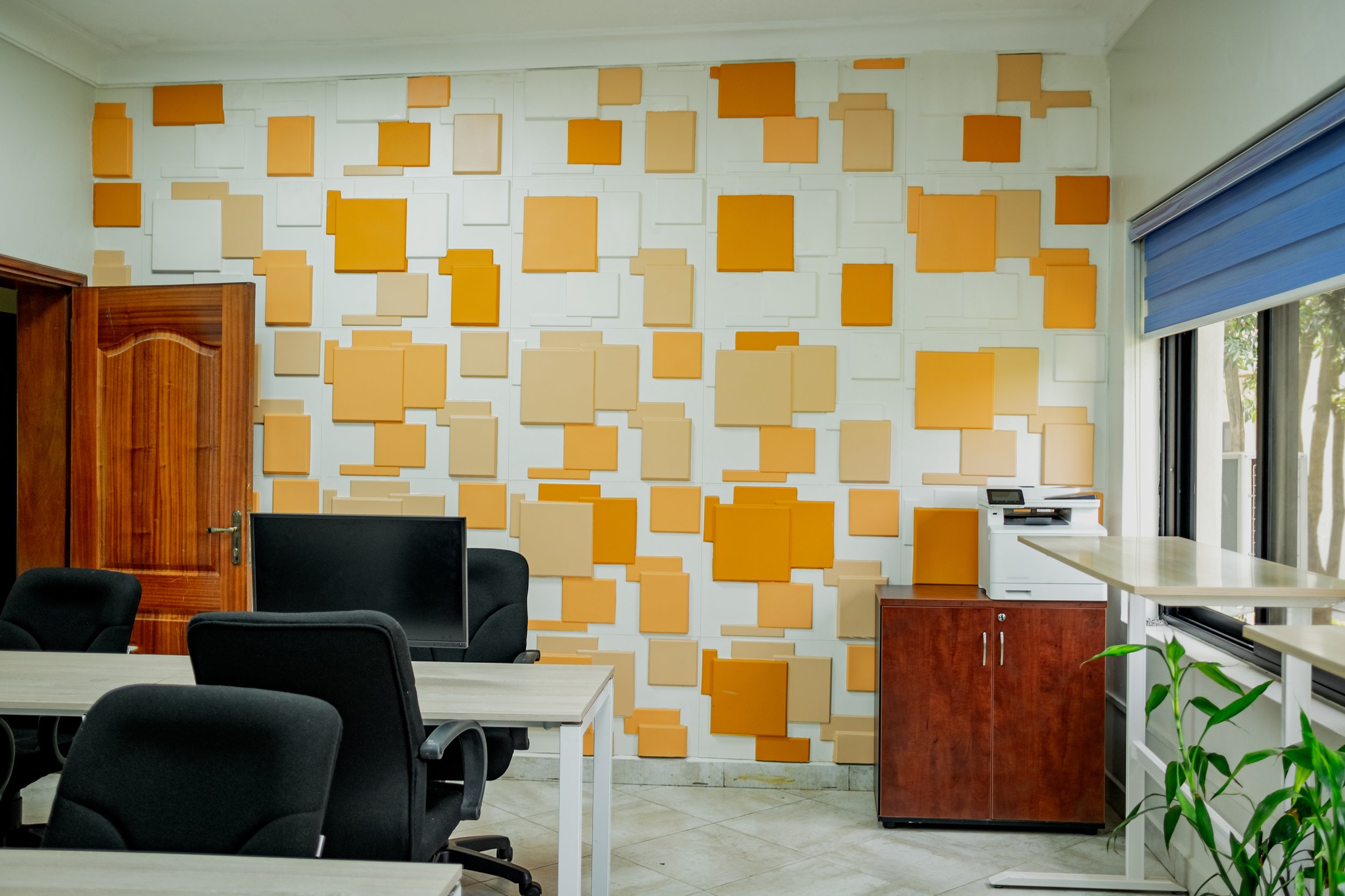 Accent wall in an office