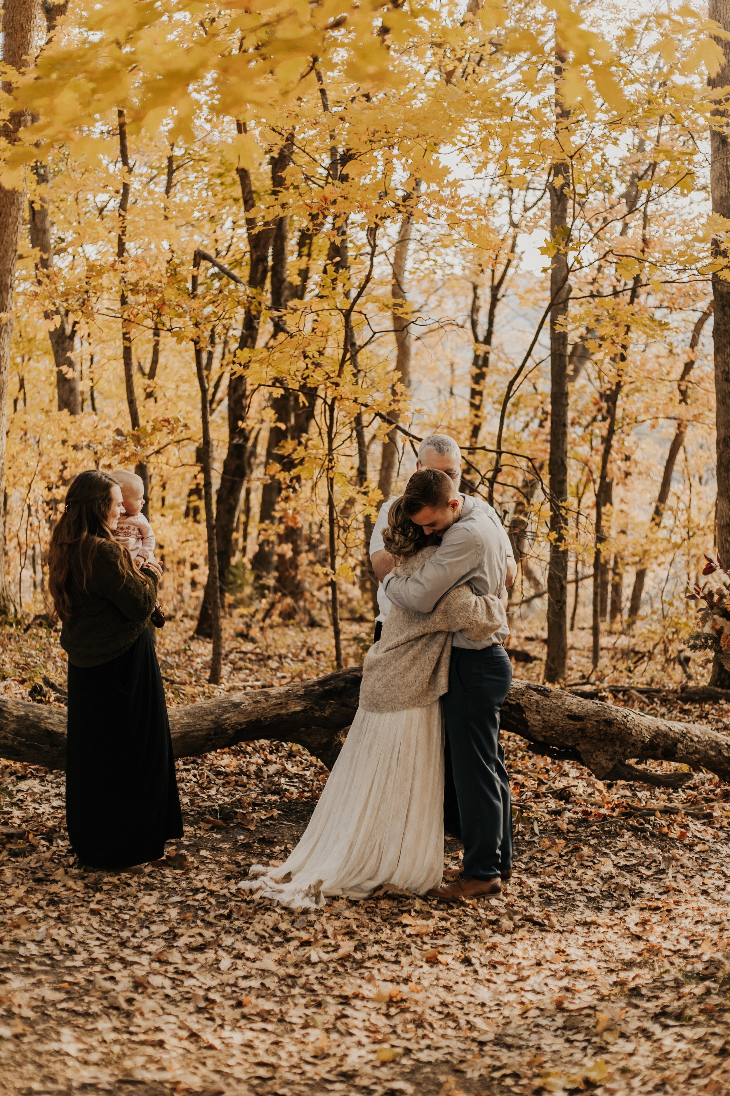 jessika-christine-photography-elopement-couples-outdoor-adventurous-session (11).jpg
