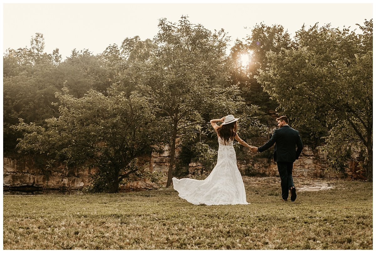 Boho+Elopement+_+Kansas+City+Wedding+Photography+_+Colorado+Elopement+_+Outdoor+Wedding+_+Outdoor+Elopement+Photos+_+Lake+Wedding (14).jpeg