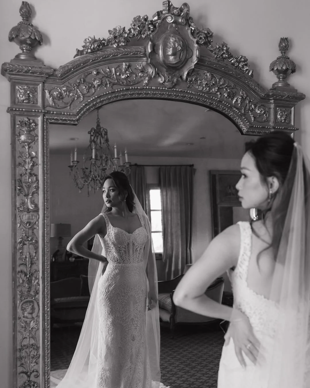 Getting ready photos aren&rsquo;t just &ldquo;detail shots&rdquo; &mdash; they&rsquo;re about who is there with you.

Maybe it&rsquo;s your family moving around the room, helping with last-minute details or sharing quiet moments together. Maybe it&rs