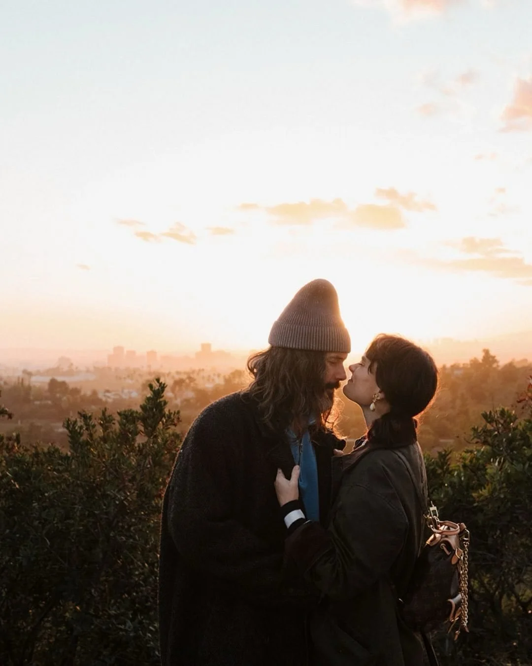 You don&rsquo;t need to &ldquo;know how to pose.&rdquo; You need a photographer who knows how to guide you before, during and after your engagement session and wedding portraits. 

I&rsquo;m not putting you in a spot and telling you to smile and figu