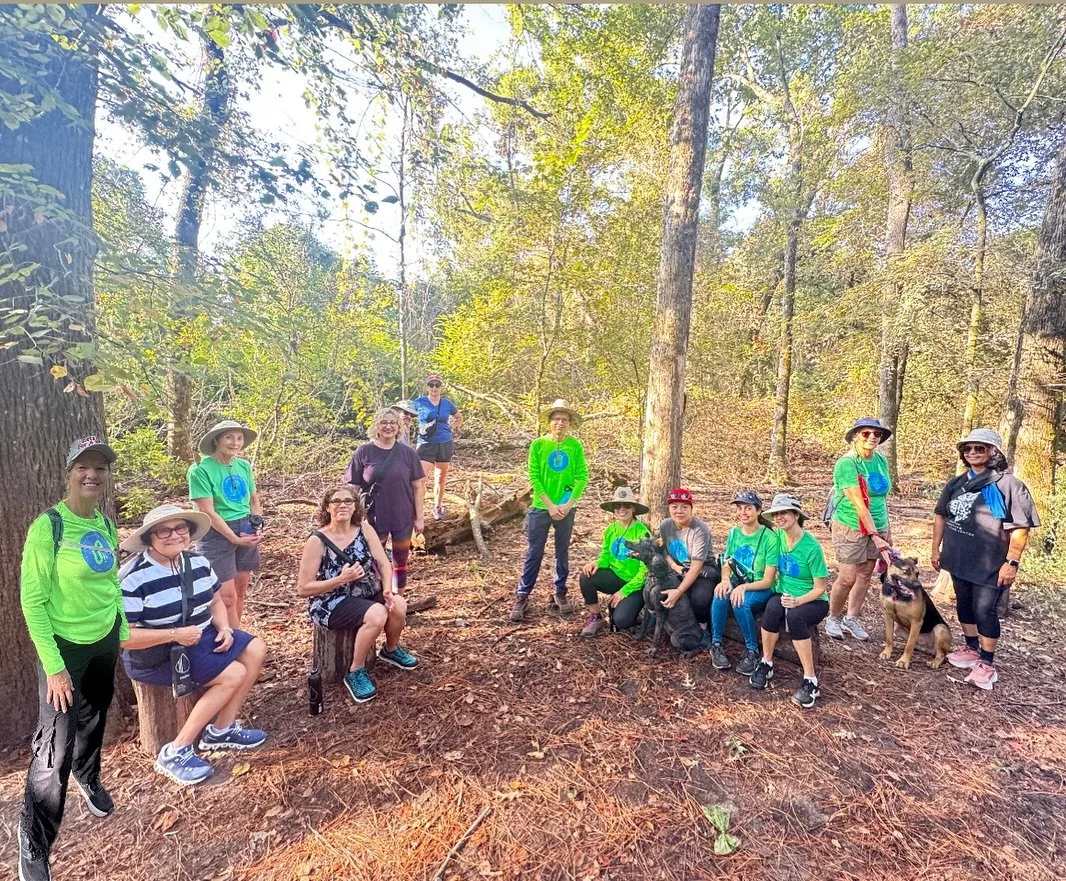 Friday morning Wellness Walk at Memorial Park. Community is the word of the day! What a gift to be on the path every day with so many amazing humans-pups too! Join UP on a walk and see for yourself how good it feels. *link in bio 
@memorialparkconser