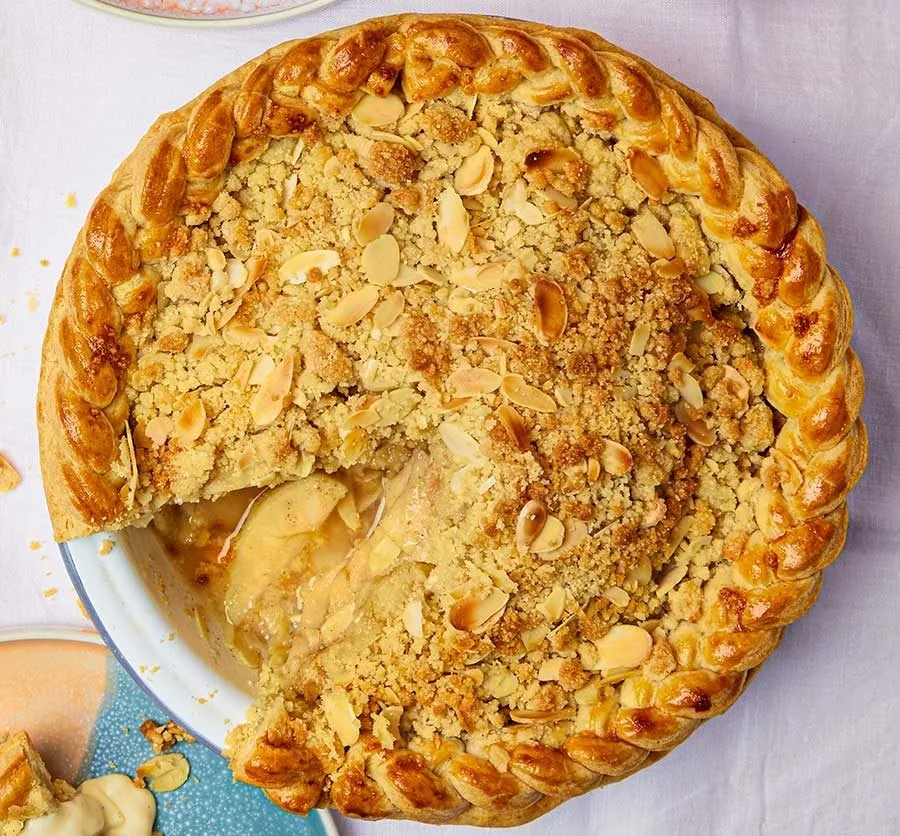 apple-and-almond-crumble-3868cf8.jpg