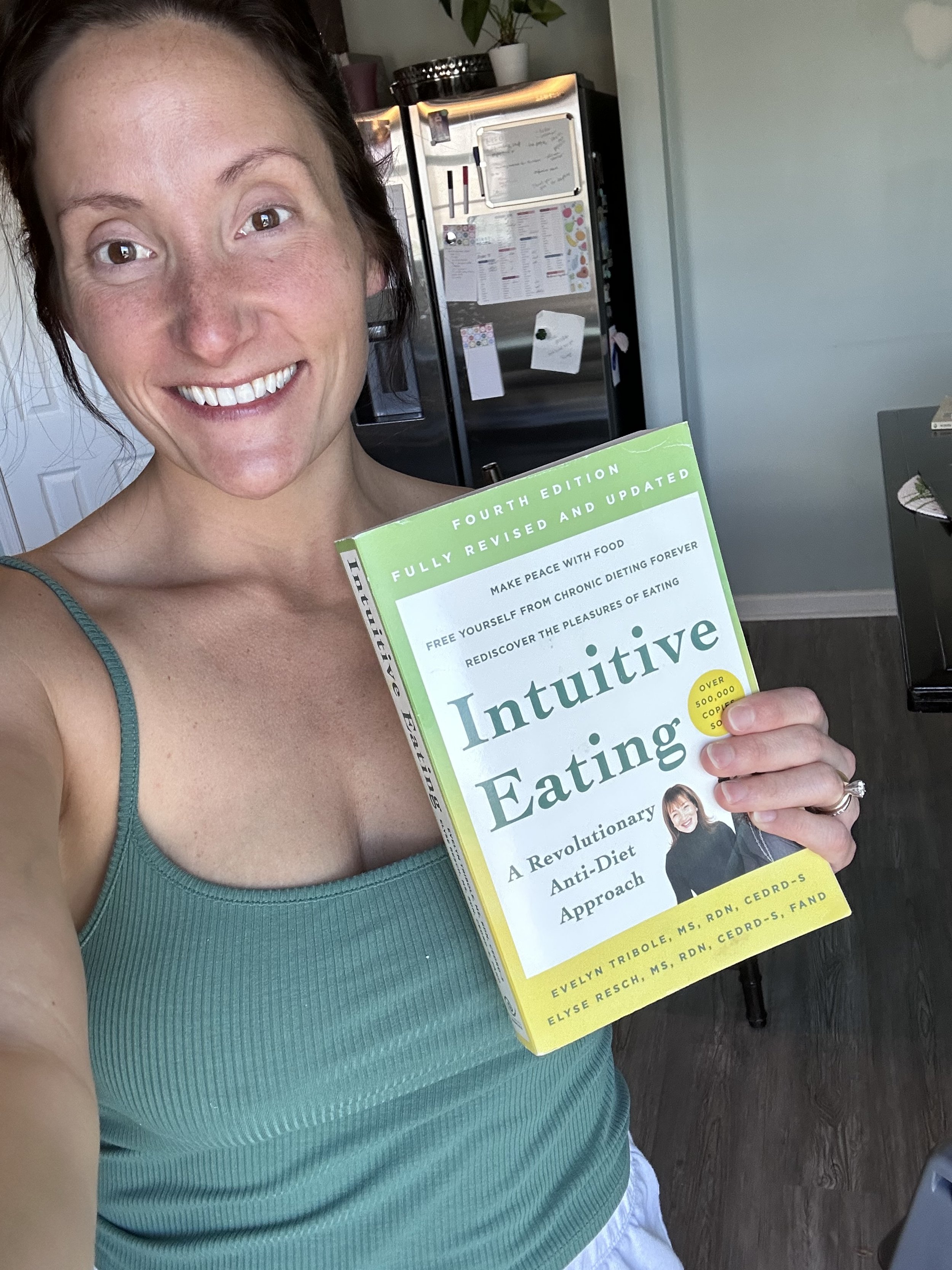 Why You Should Consider Starting Your Intuitive Eating Journey If You Plan To Get Pregnant In The Future + How It Can Help