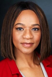 Tara Troy Character : Corinne