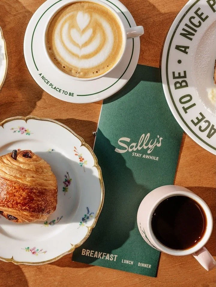 As much as we totally love this zoom meeting we're on (that could have been an email!) we'd really rather be at @sallys_stay_awhile... alas, we're discussing deliverables.