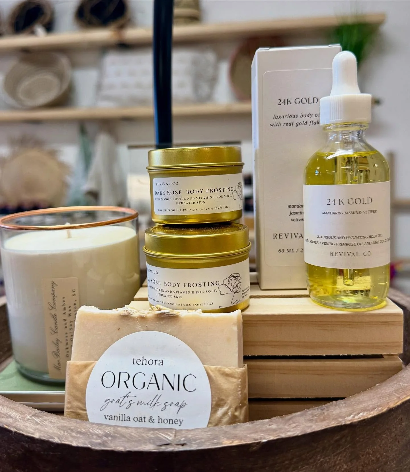 Candles, soaps, lotions and body oils. Time to get cozy and treat yourself with delicious scents and natural ingredients. In the shop now. 
.
.
.
.
#troyny #enjoytroy #upstateny #sustainablefashion #slowfashion #ethicalfashion #ecofashion #artisanjew