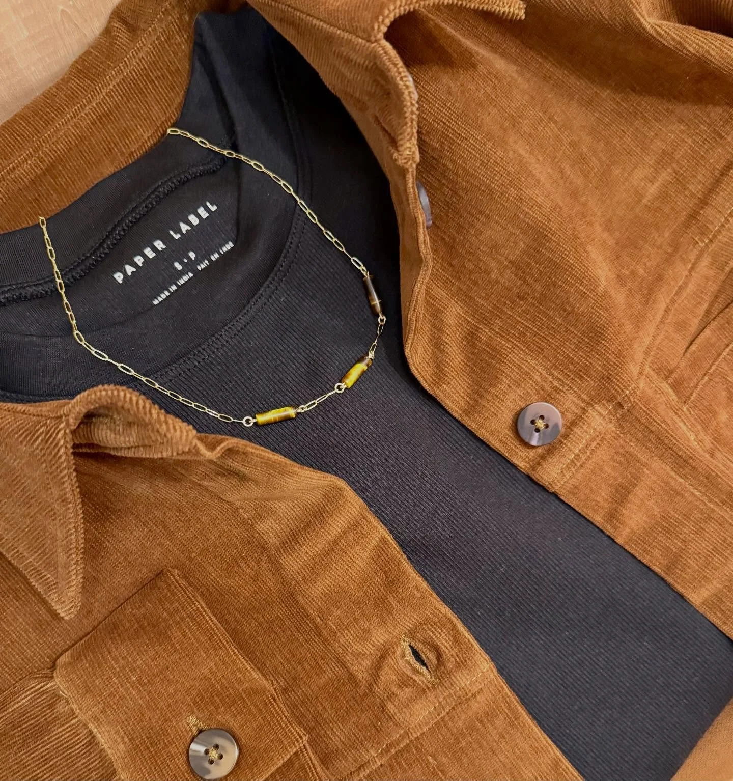 Cotton Corduroy set in Tobacco is October in an outfit. Also available in Chocolate Brown. In the shop today!  Shop consciously and shop small, always 🍁
.
.
.
#troyny #enjoytroy #upstateny #sustainablefashion #slowfashion #ethicalfashion #ecofashion