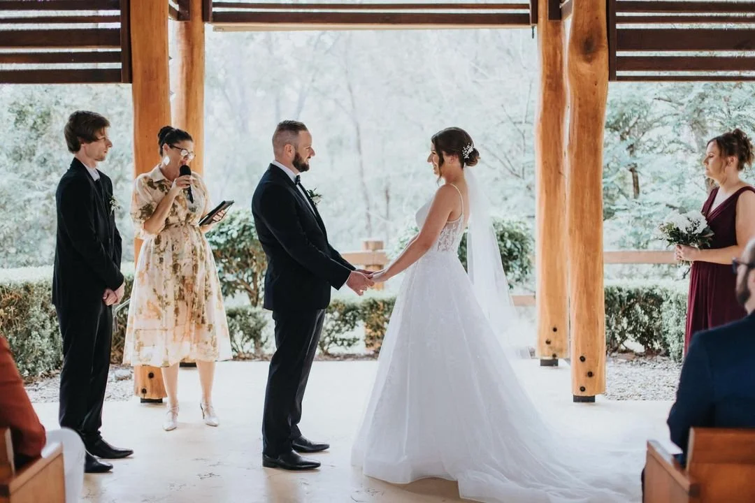 Celebrant-MC-Country Wedding.jpg