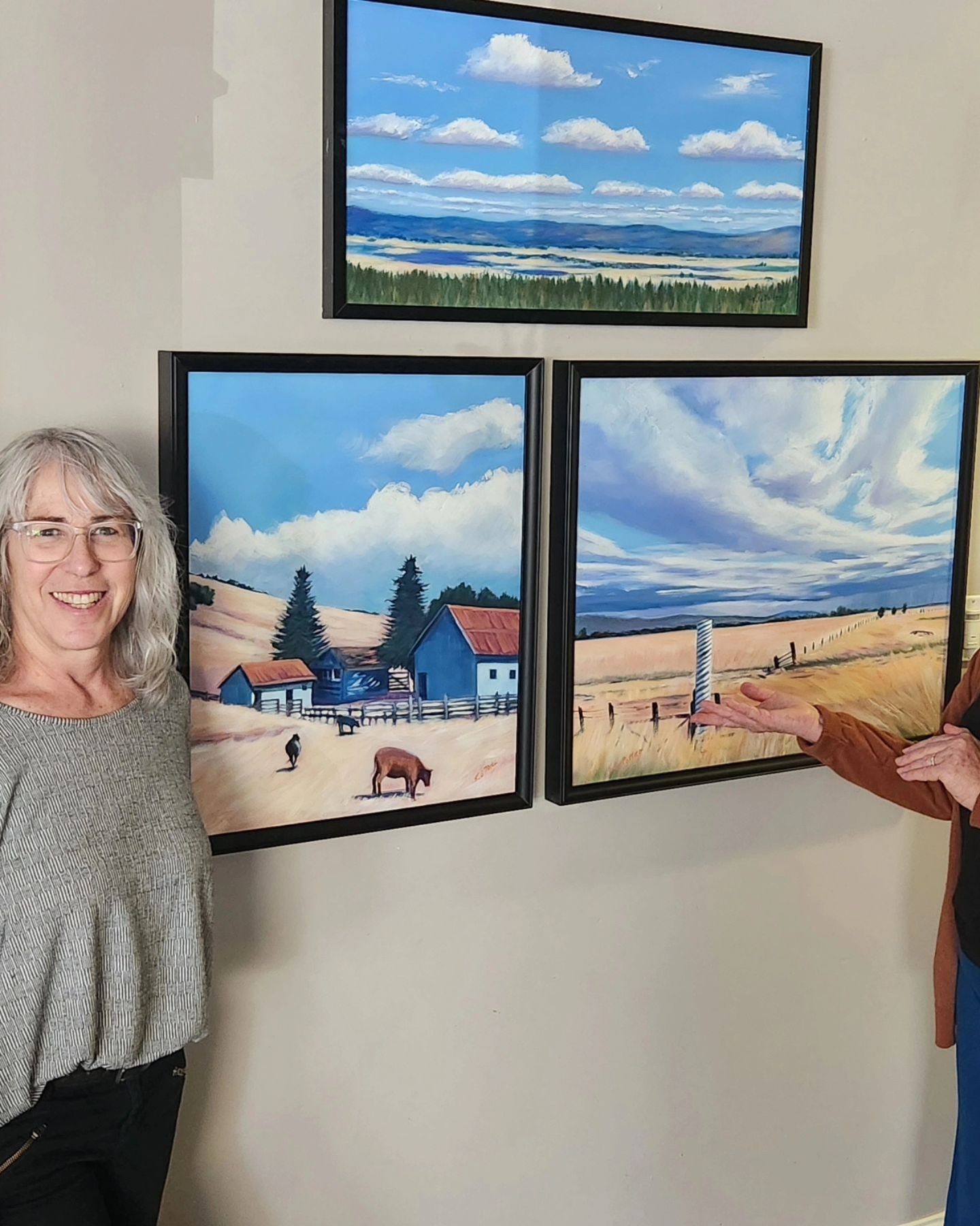 I just wanted to .ake a name correction for the lovely Janet Silvergate @oswaldrestaurant where my show is hanging.  I was so impressed at how quickly she got my show up! It was a delight to work with her yesterday!
She is also an artist and is parti