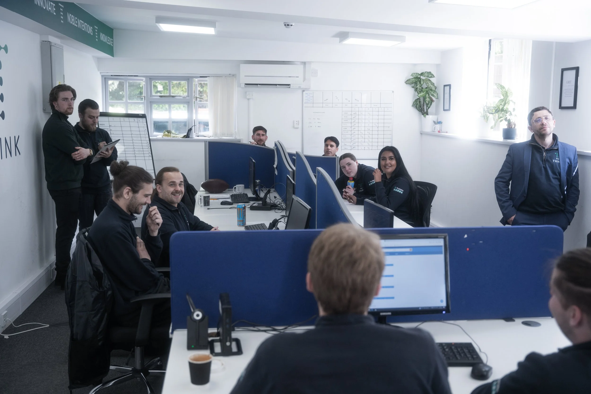 think It Simple Office-212.jpg