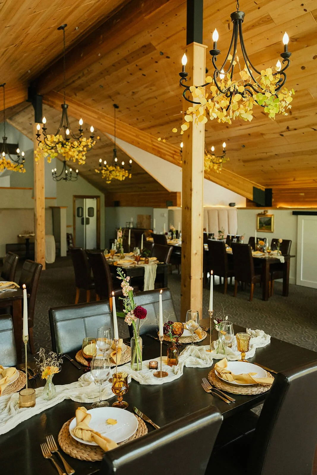 AndreaSpencer-BlackDiamondLodge-Wedding-SneakPeeks-2188.jpg