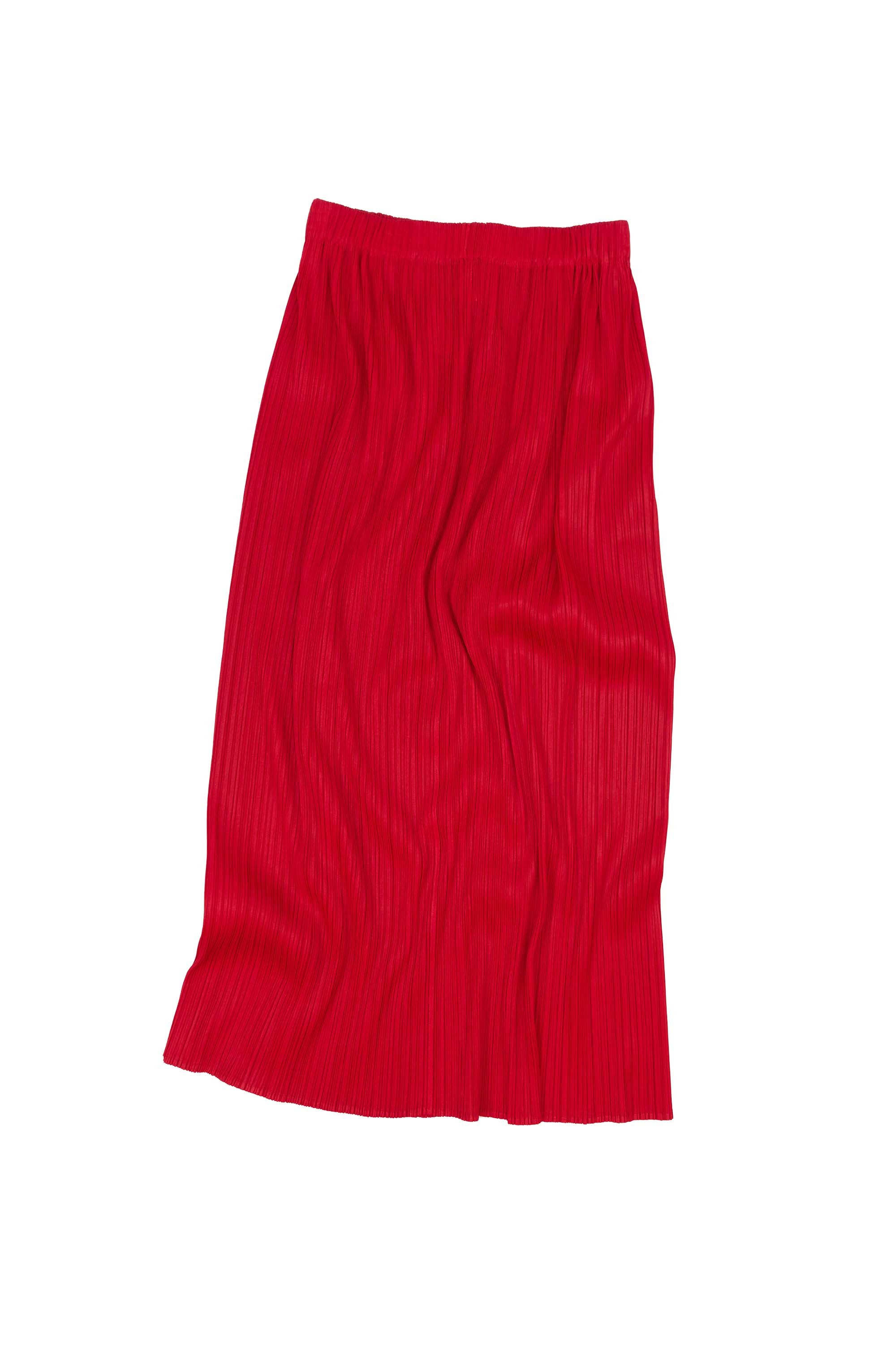 ISSEY MIYAKE red pleated skirt with elastic waist 360.jpg