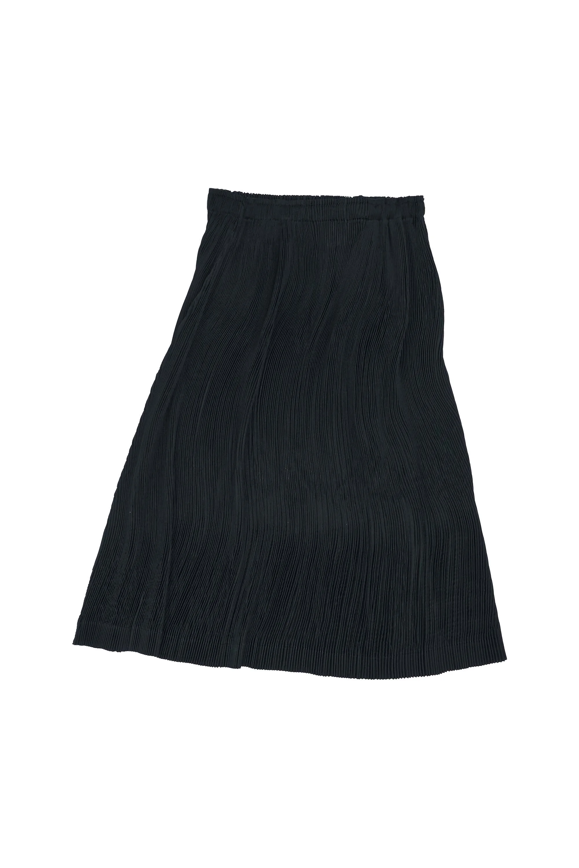 ISSEY MIYAKE short wavy pleated skirt (black) 496.jpg