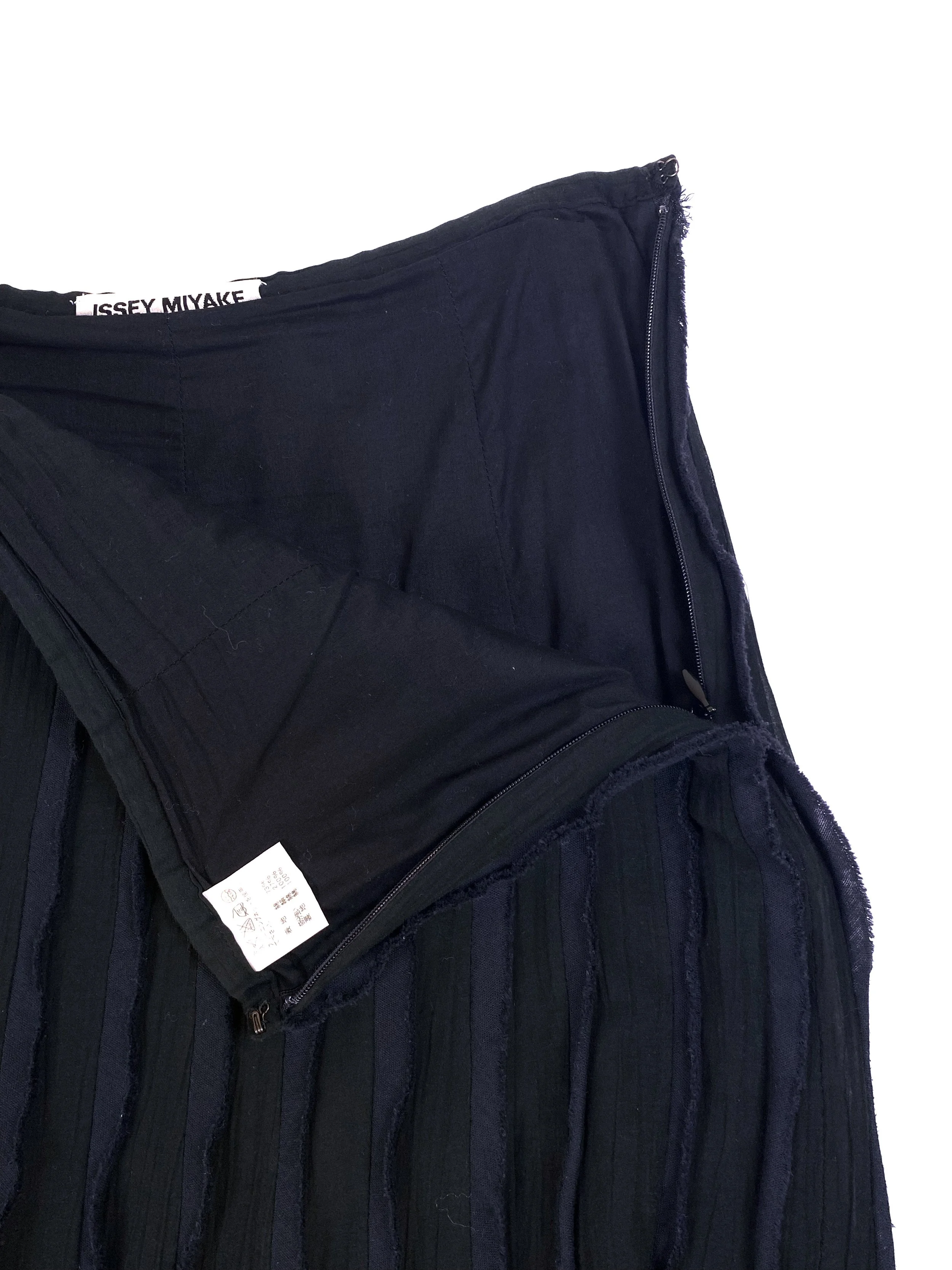 ISSEY MIYAKE two piece skirt & shortsleeve button through top set with blue raw edge detail 511.jpg