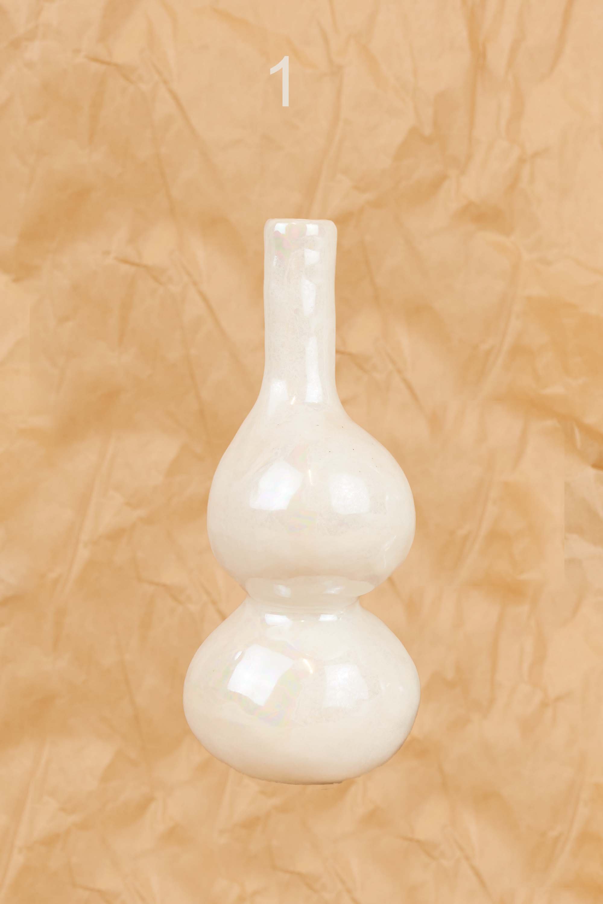 ELOISE WHITE large pearlescent vase 572 01.jpg