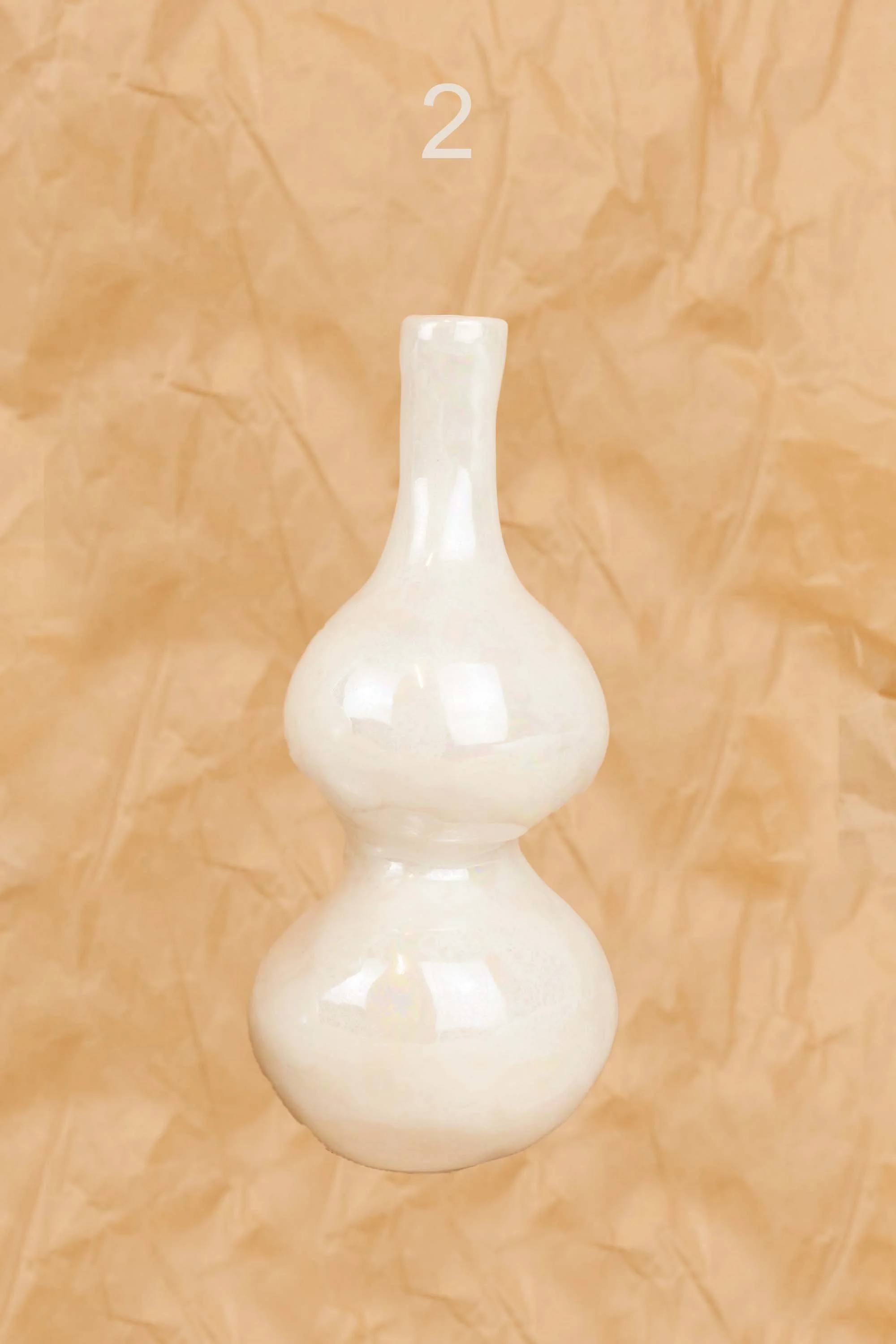 ELOISE WHITE large pearlescent vase 572 02.jpg