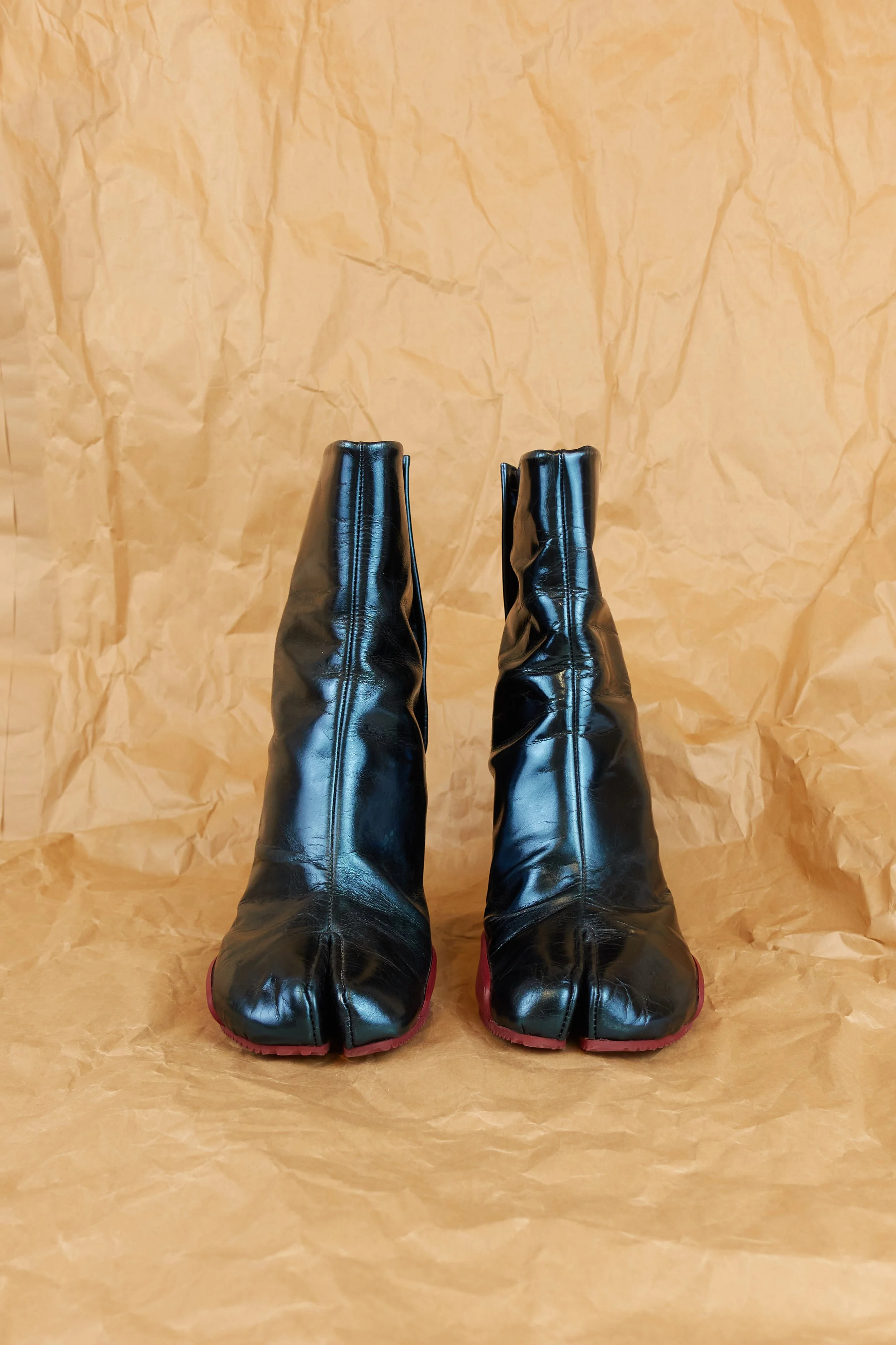 MAISON MARTIN MARGIELA metallic tabi heels with rubber soles 589.jpg