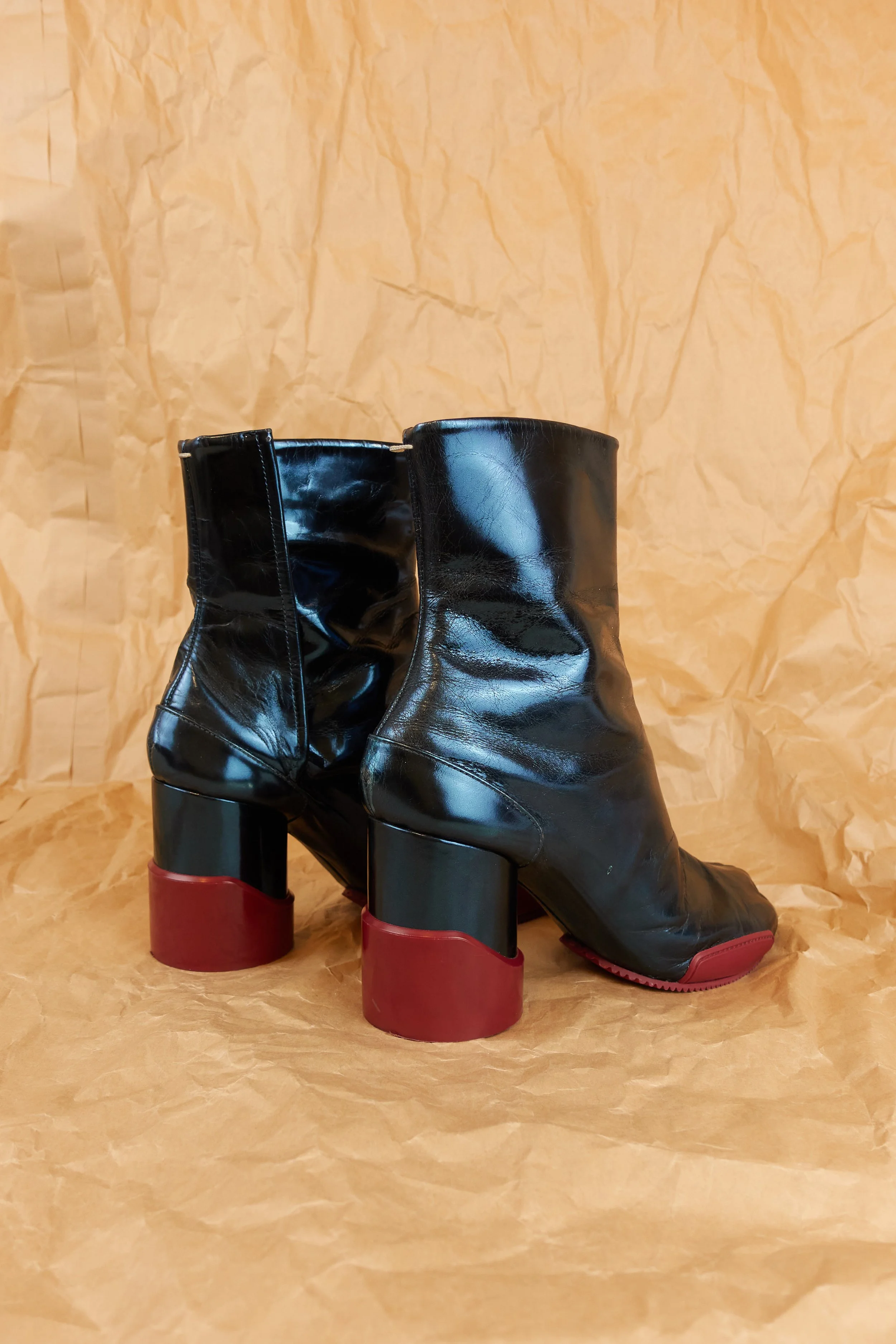 MAISON MARTIN MARGIELA metallic tabi heels with rubber soles 588.jpg