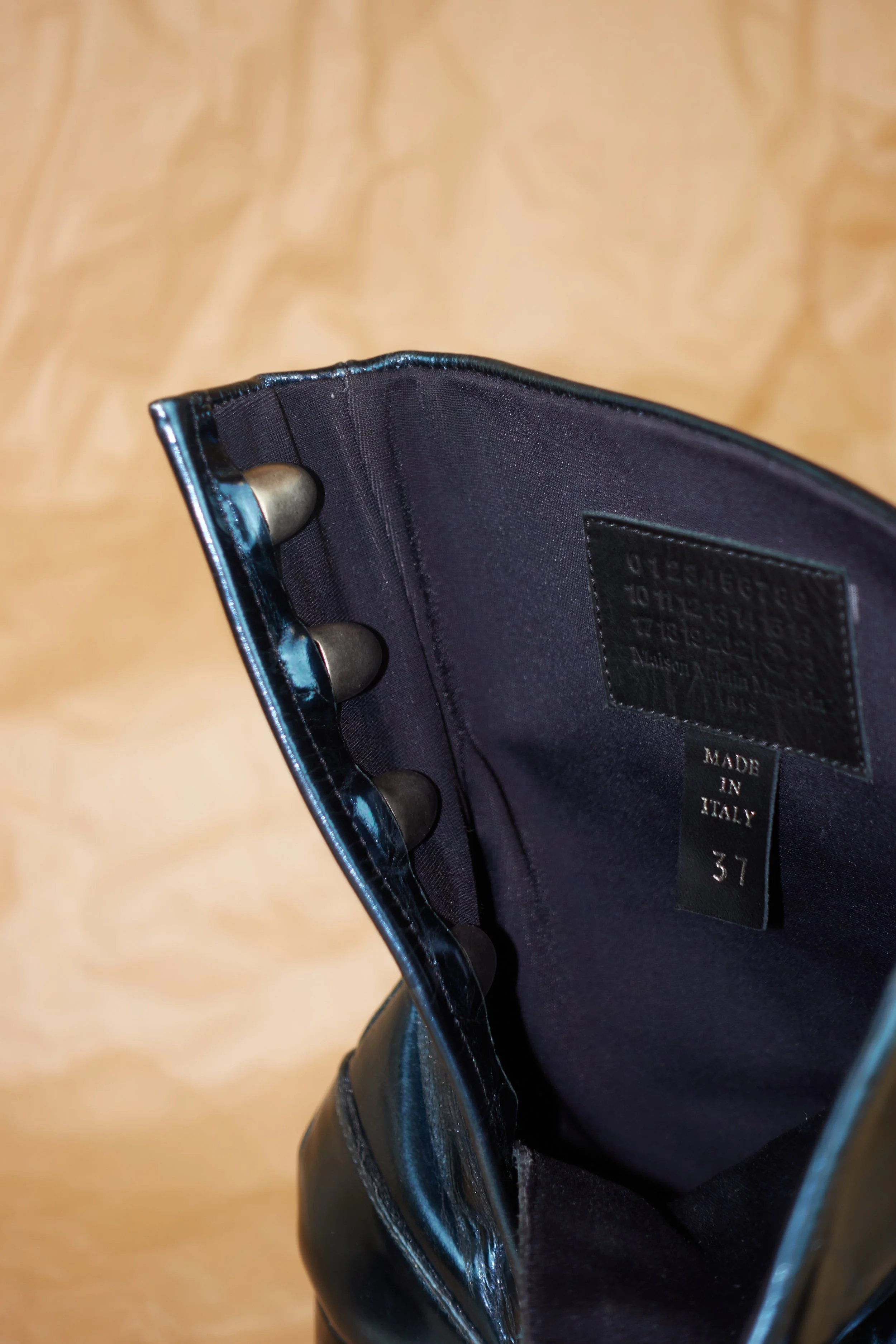 MAISON MARTIN MARGIELA metallic tabi heels with rubber soles 594.jpg