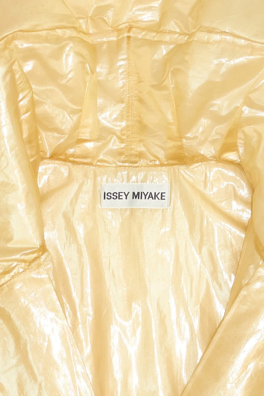 ISSEY MIYAKE Shiny Cropped Plastic-y wide silhouette Puffer Jacket 614.jpg