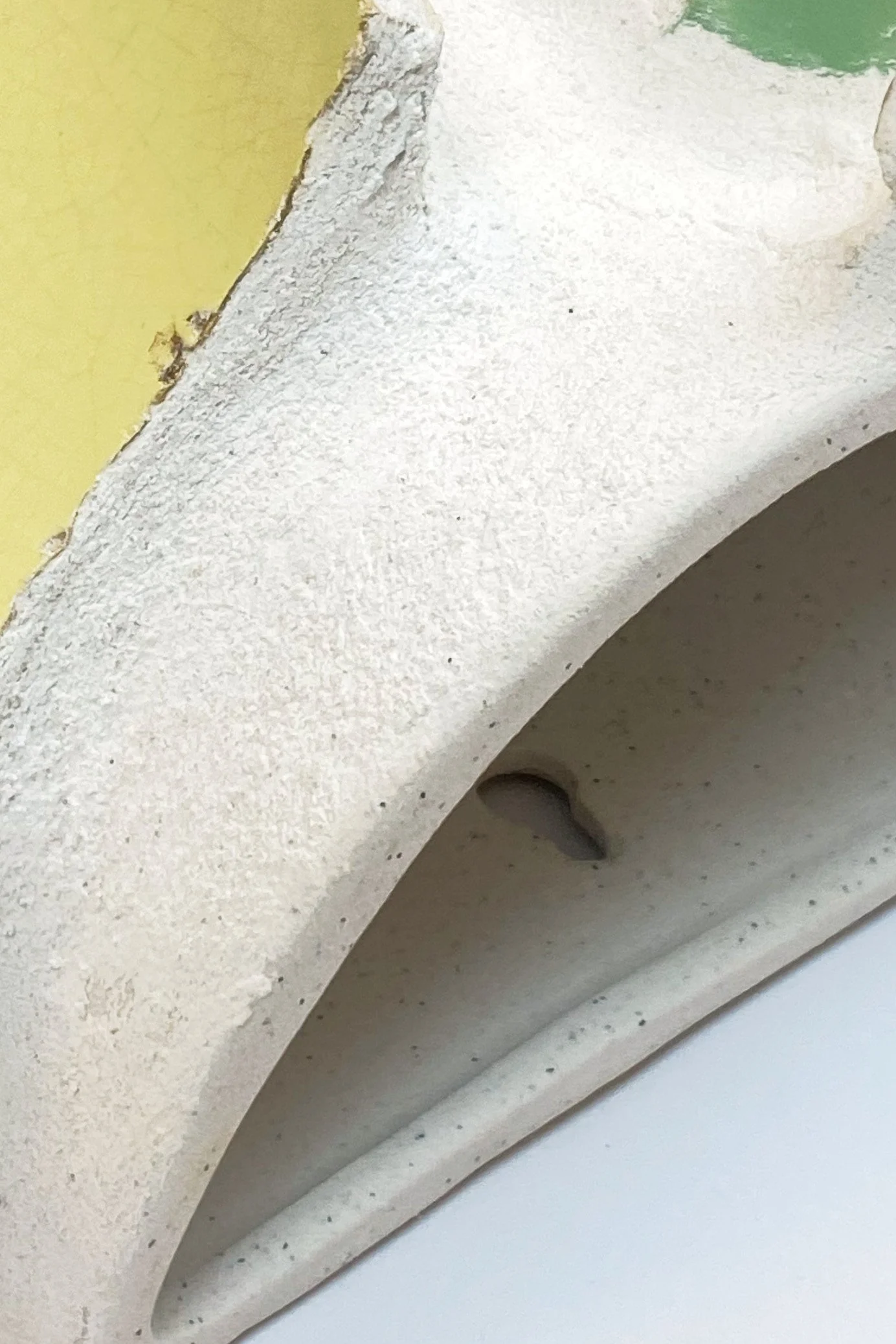 MINERAL TUFTS wall hanging mosaic pot 661.jpg